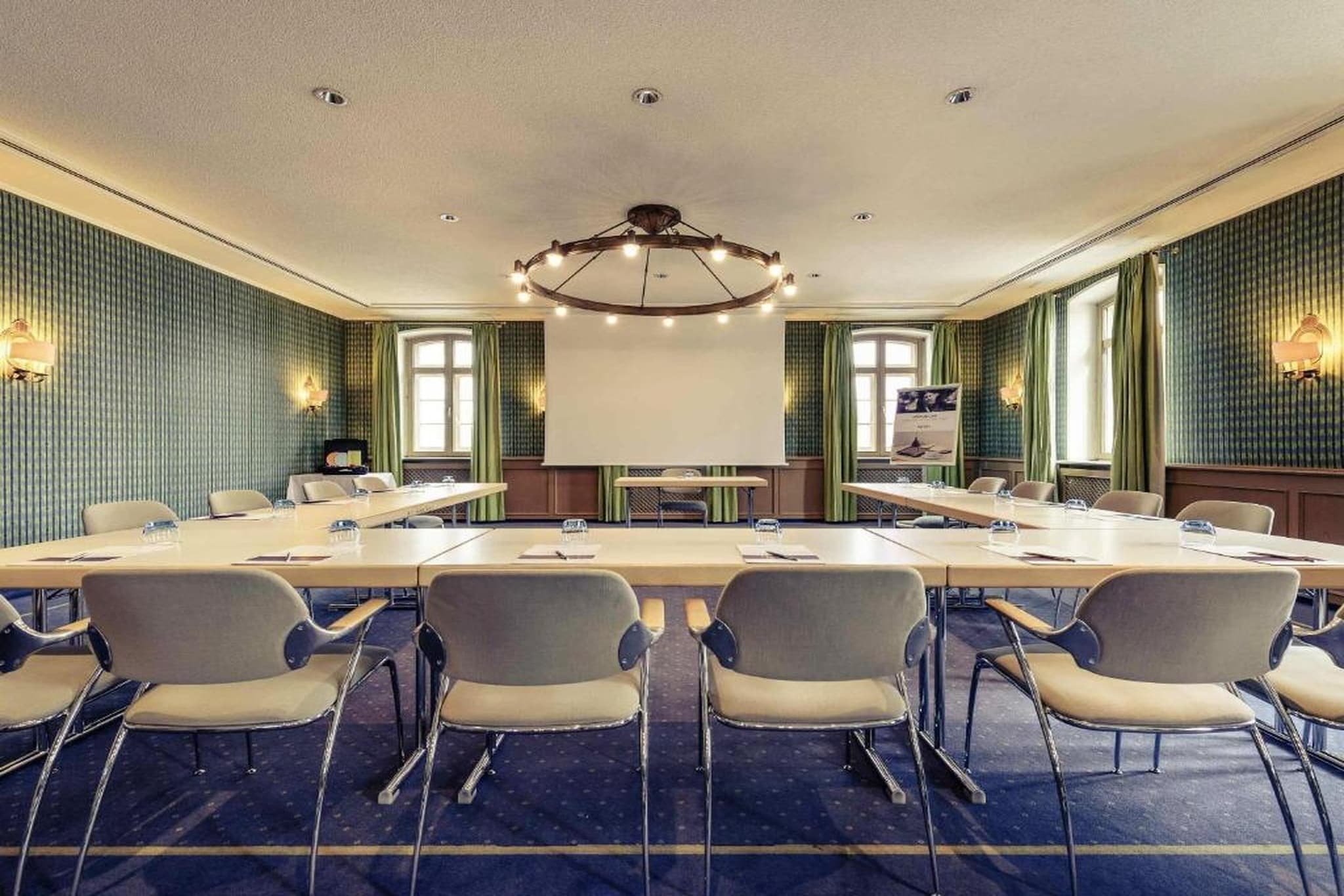 Mercure Hotel München Airport Freising-Superior Double Room - Image-tags.hotelfacilitiesandservices