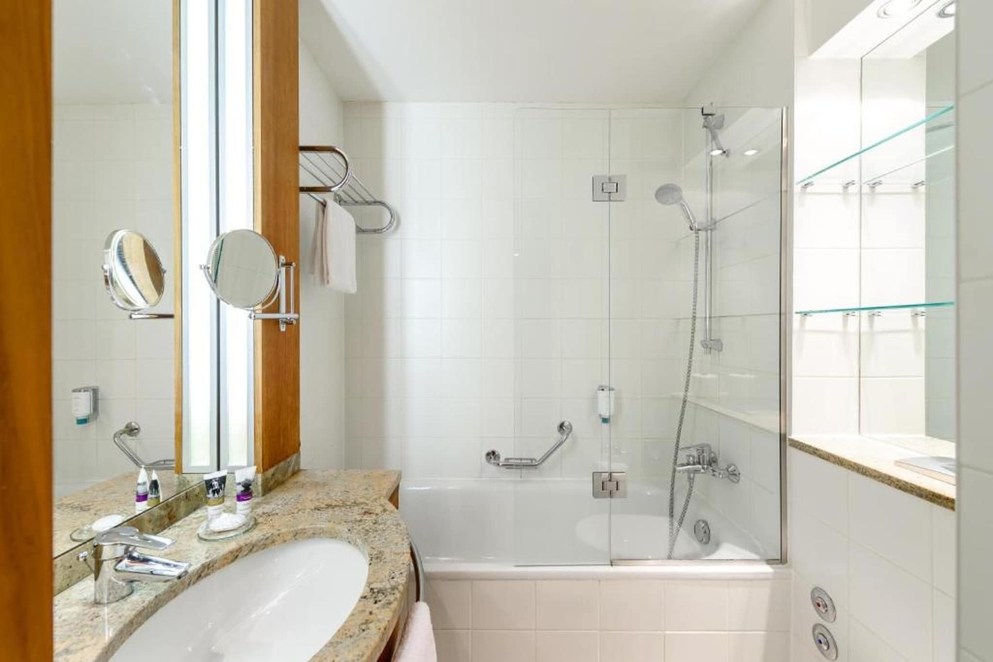 Mercure Hotel München Airport Freising-Superior Double Room - Salle de bain