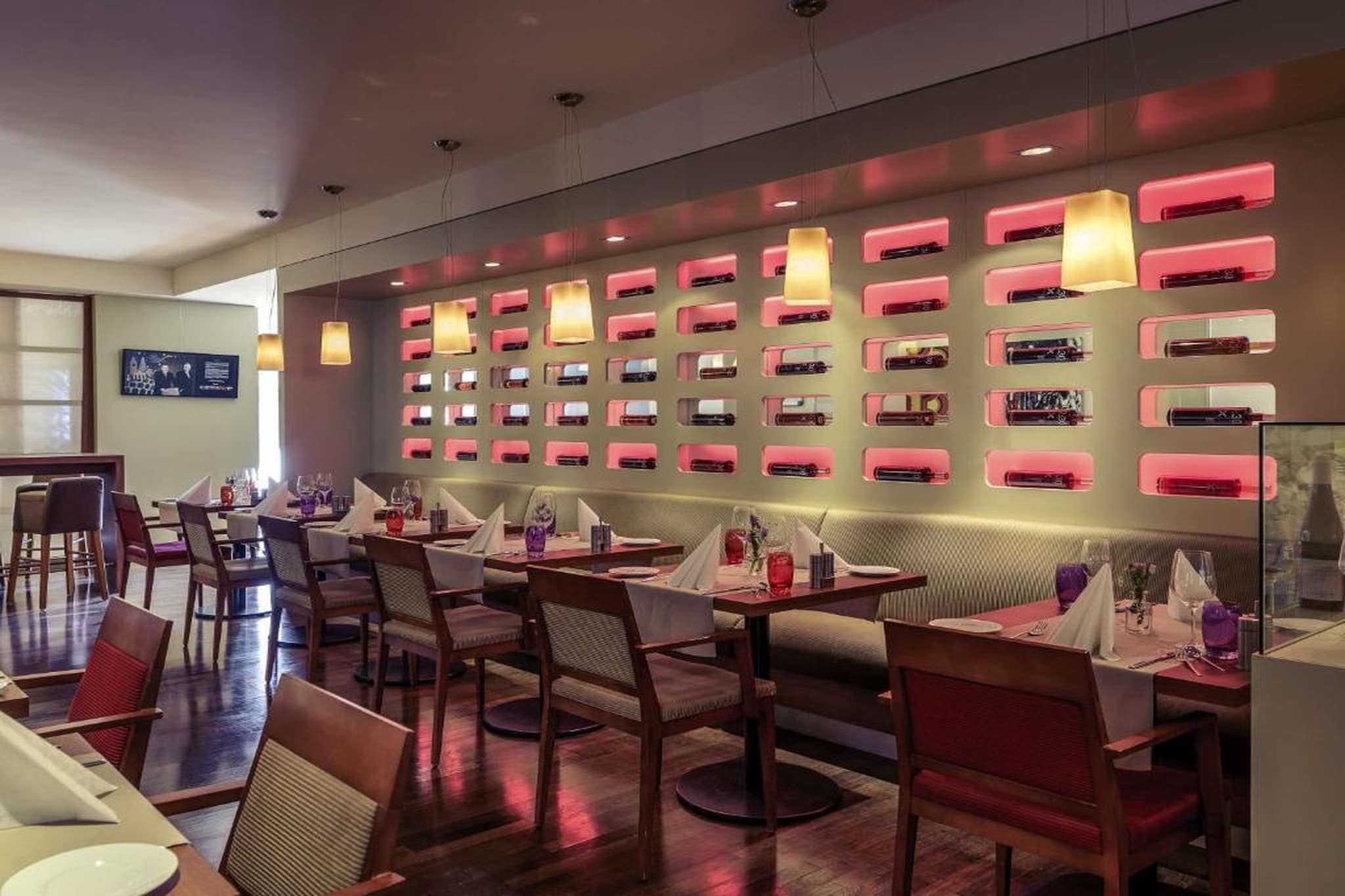 Mercure Hotel Berlin City West - Superior Queen Room - Image-tags.hotelfacilitiesandservices