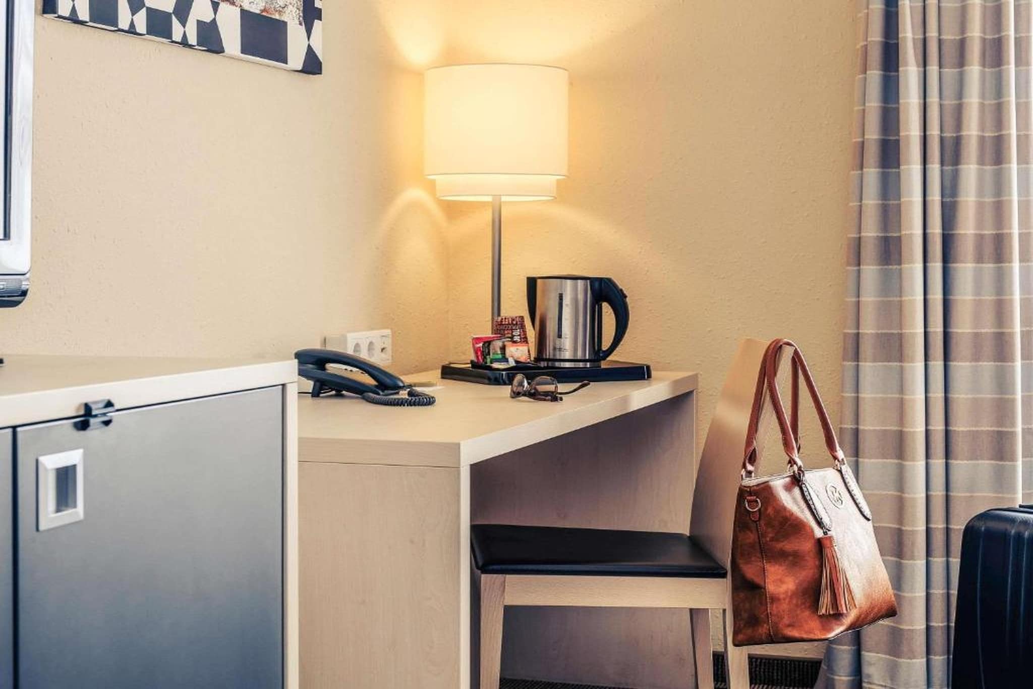 Mercure Hotel Berlin City West - Junior Queen Suite - Schlafzimmer