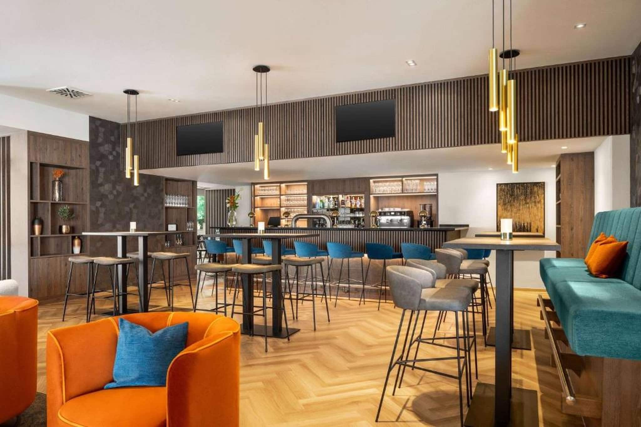 Vienna House Easy by Wyndham Frankfurt Airport - Comfort Room - Image-tags.hotelfacilitiesandservices