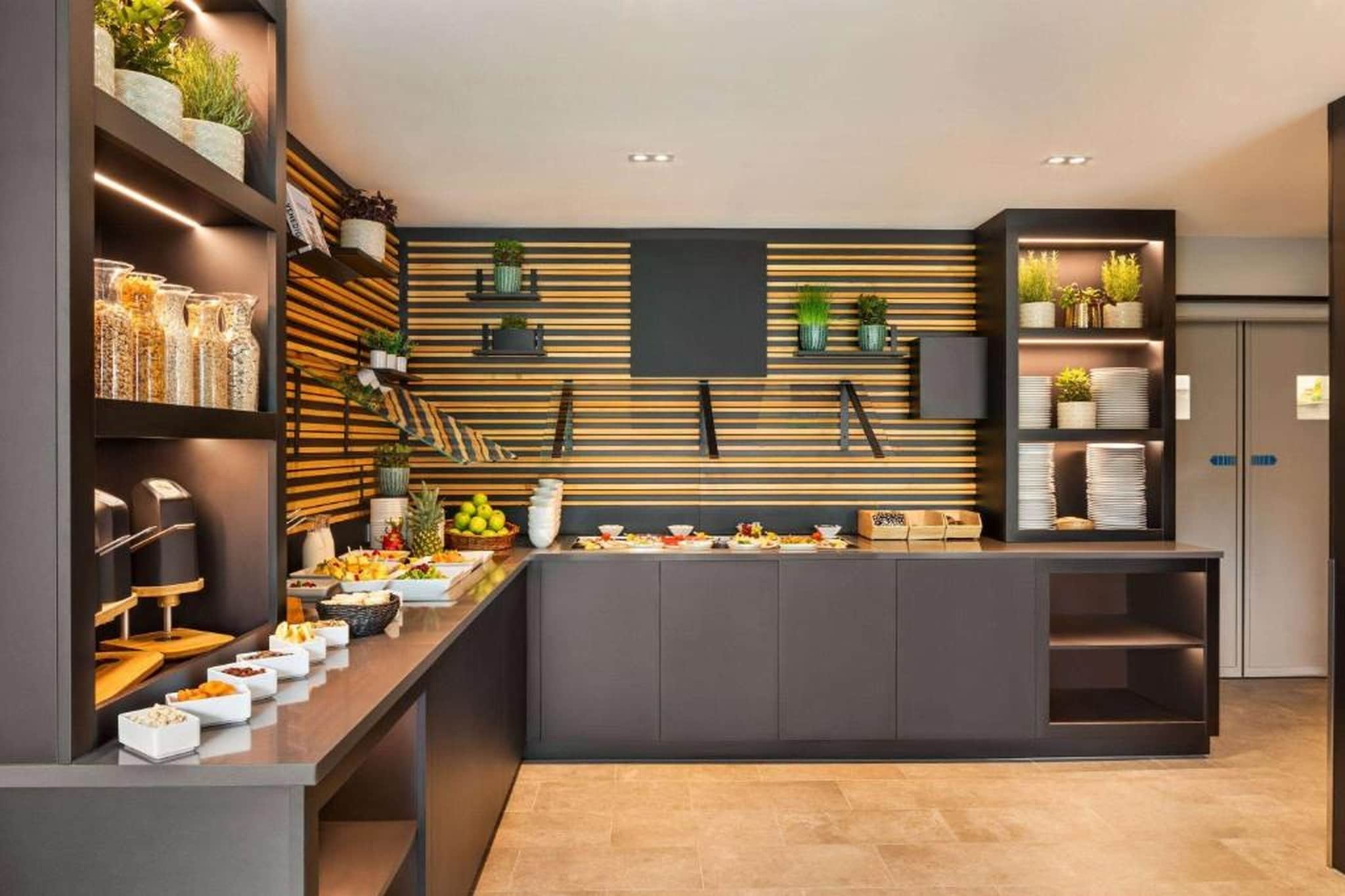 Vienna House Easy by Wyndham Frankfurt Airport - Junior Room - Keuken