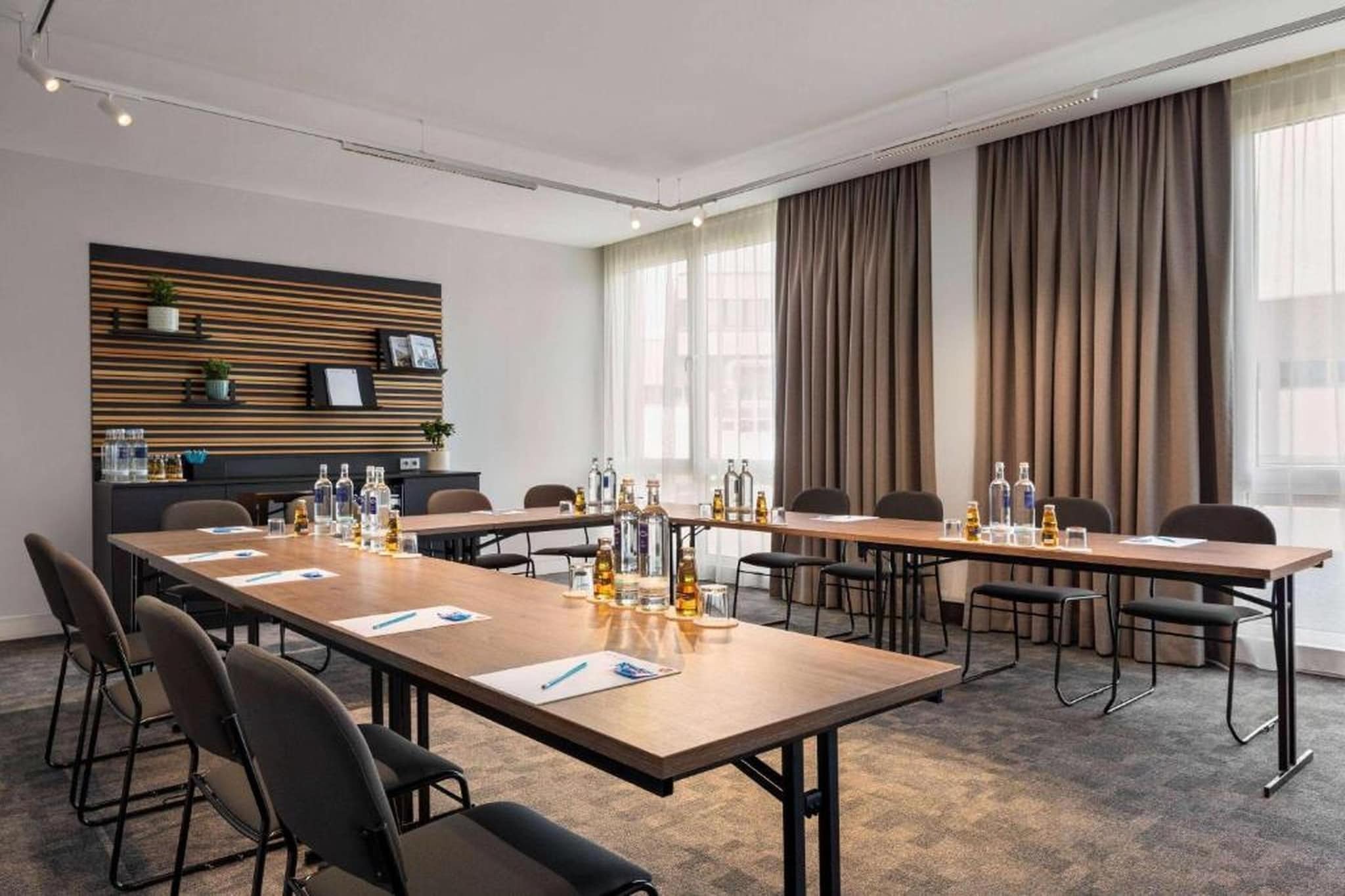 Vienna House Easy by Wyndham Frankfurt Airport - Family Room - Image-tags.hotelfacilitiesandservices