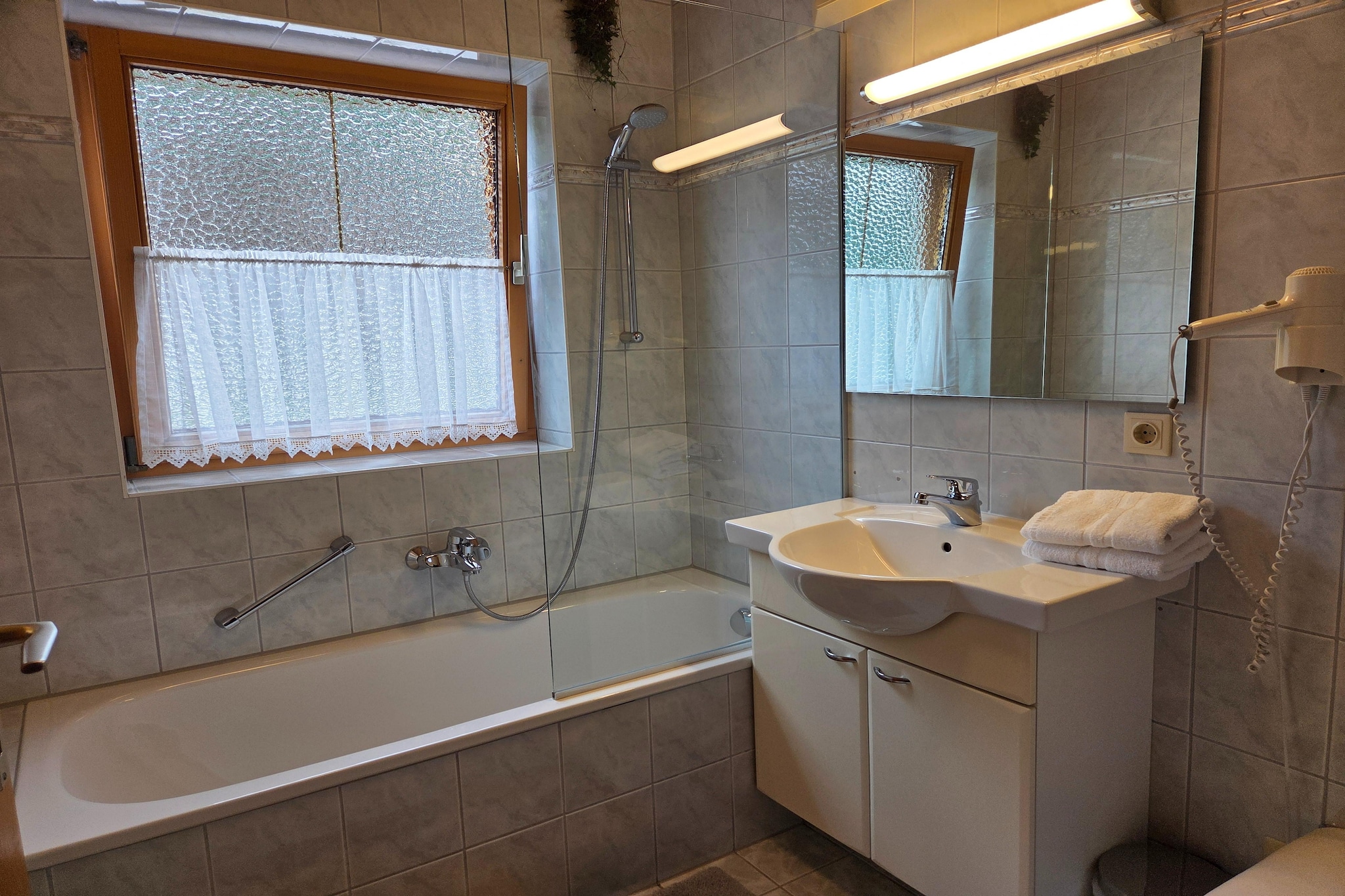 Apartment 3 - Badezimmer