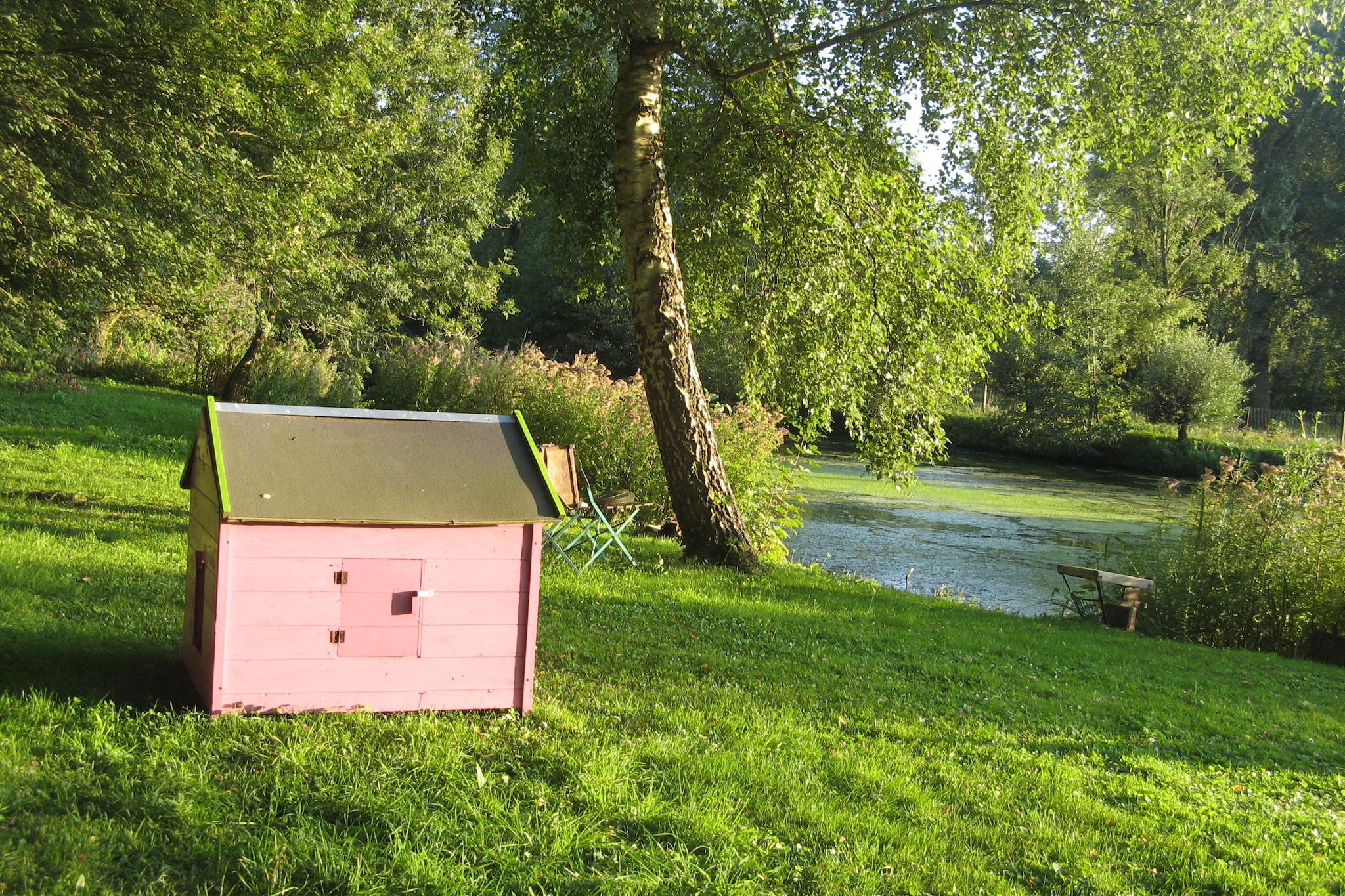 Jolie petite maison Picarde au bord de l'eau - Garten Sommer