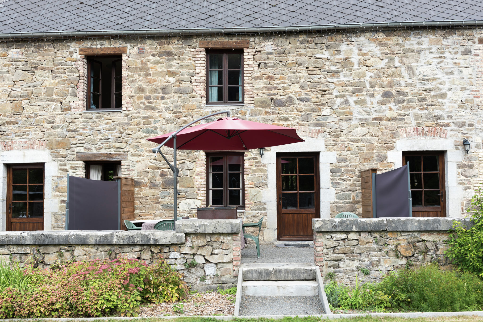 Lush Cottage in Vireux-Wallerand with Terrace