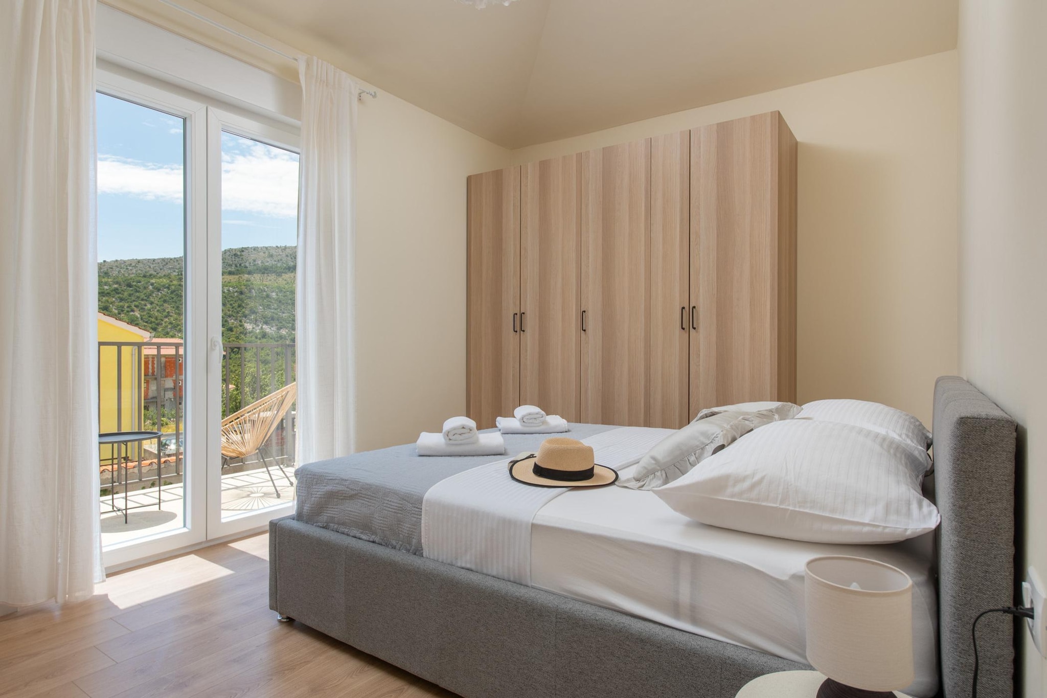 Villa Ginger – Your Peaceful Family Escape Near Omiš - Schlafzimmer