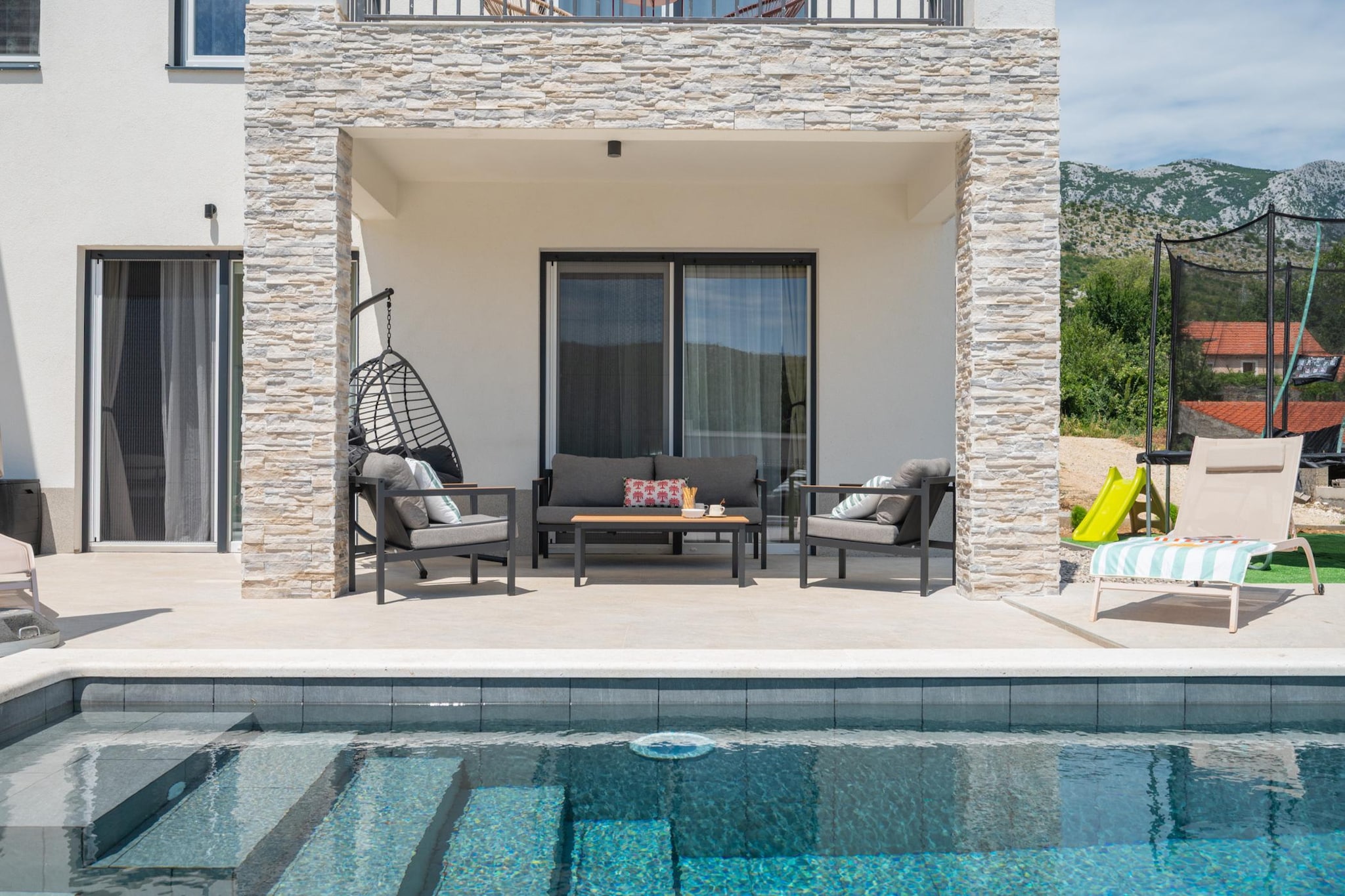 Villa Ginger – Your Peaceful Family Escape Near Omiš - Schwimmbad
