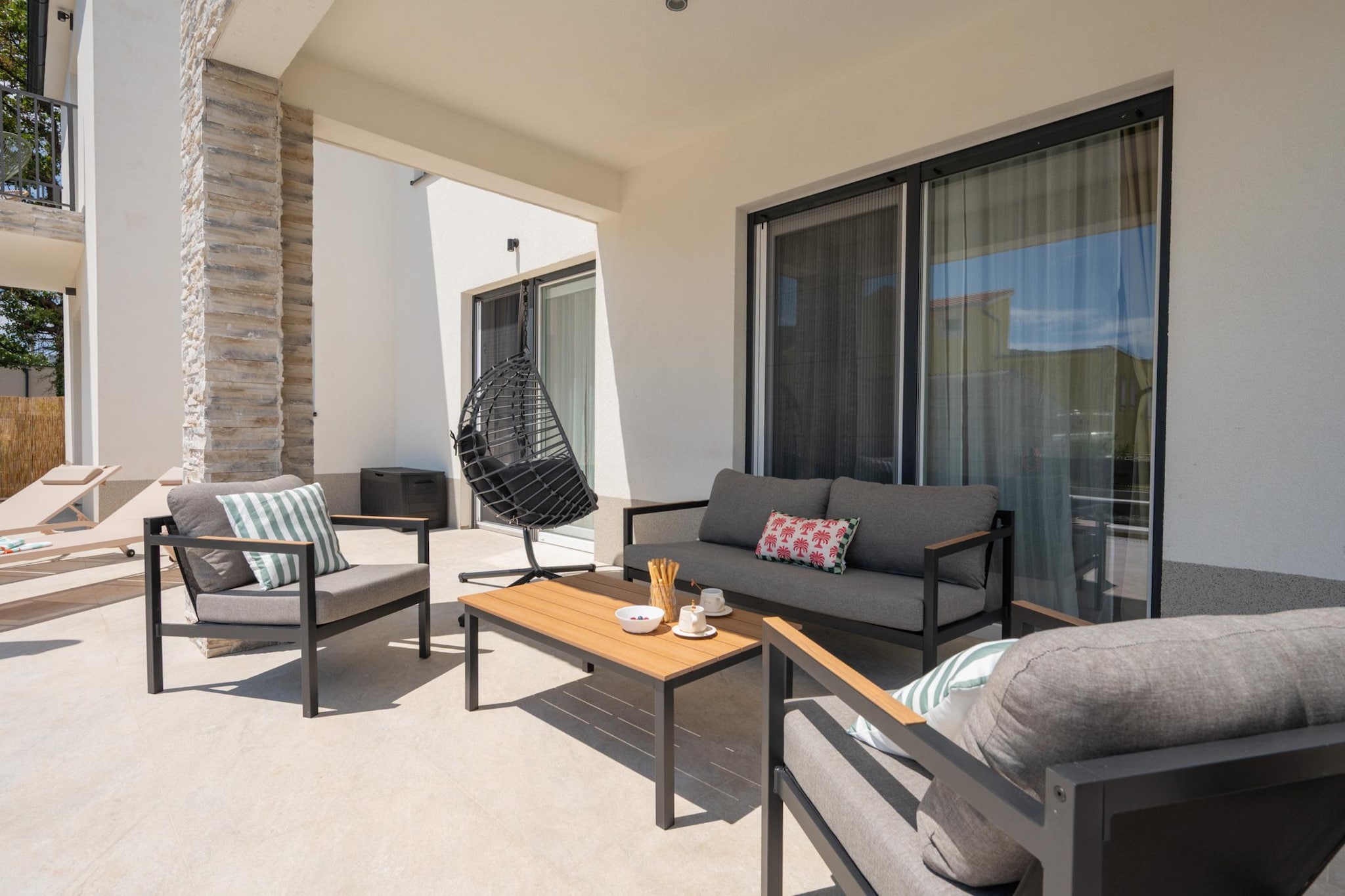 Villa Ginger – Your Peaceful Family Escape Near Omiš - Terrasse/Balkon
