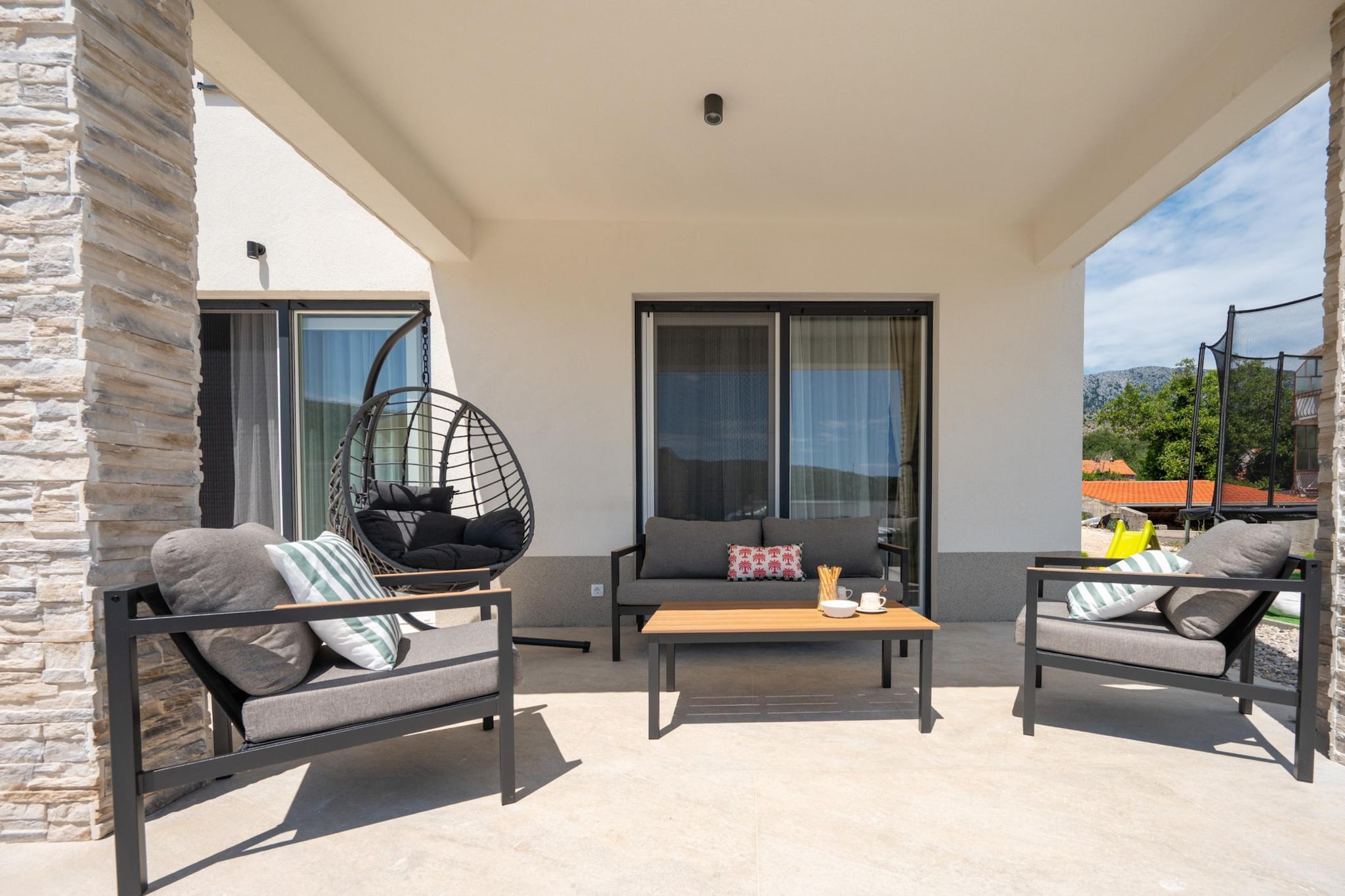 Villa Ginger – Your Peaceful Family Escape Near Omiš - Terrasse/Balkon