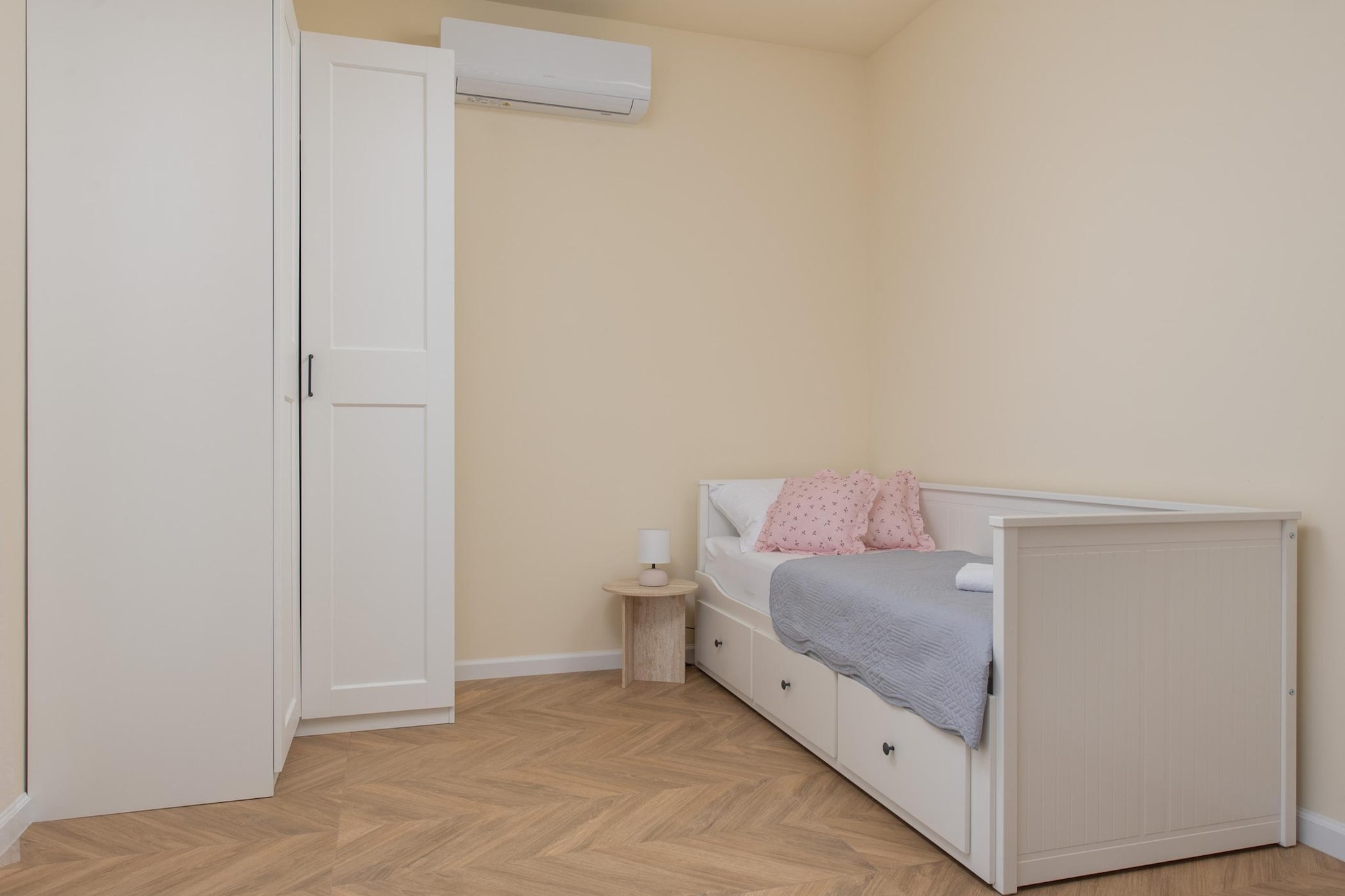 Villa Ginger – Your Peaceful Family Escape Near Omiš - Schlafzimmer