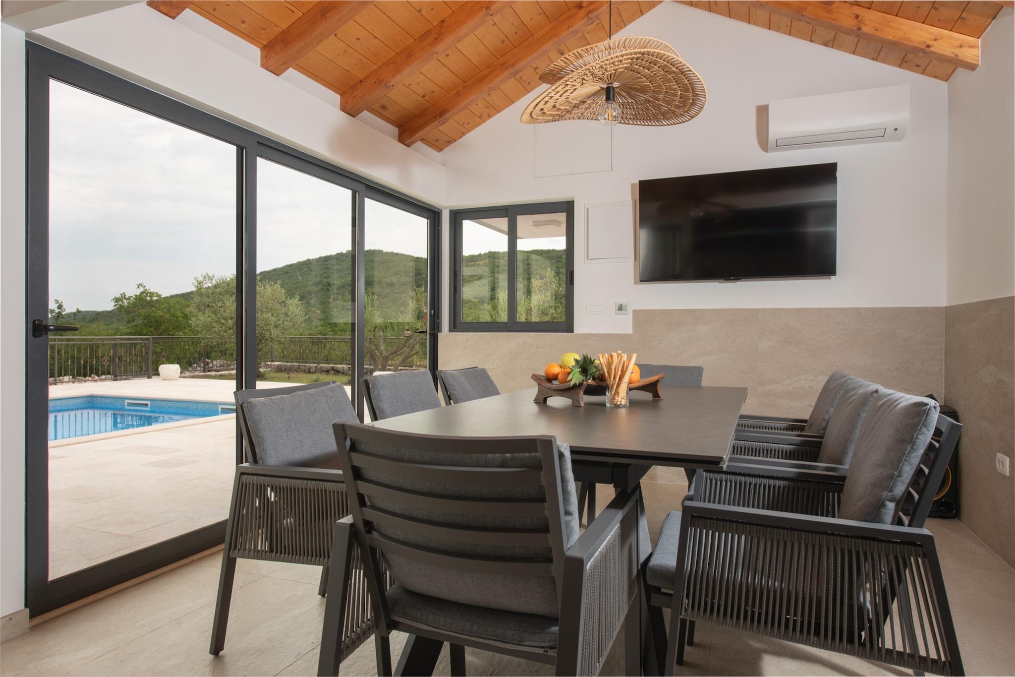 Villa Sky Stone - Esszimmer