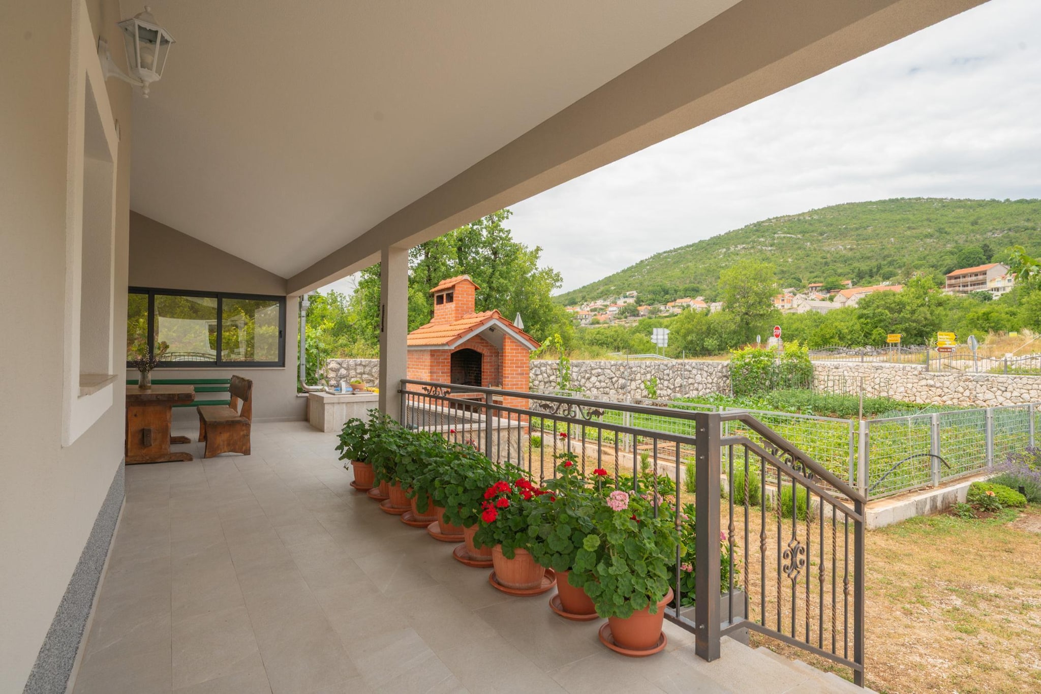 Villa Sky Stone - Terrasse/Balkon