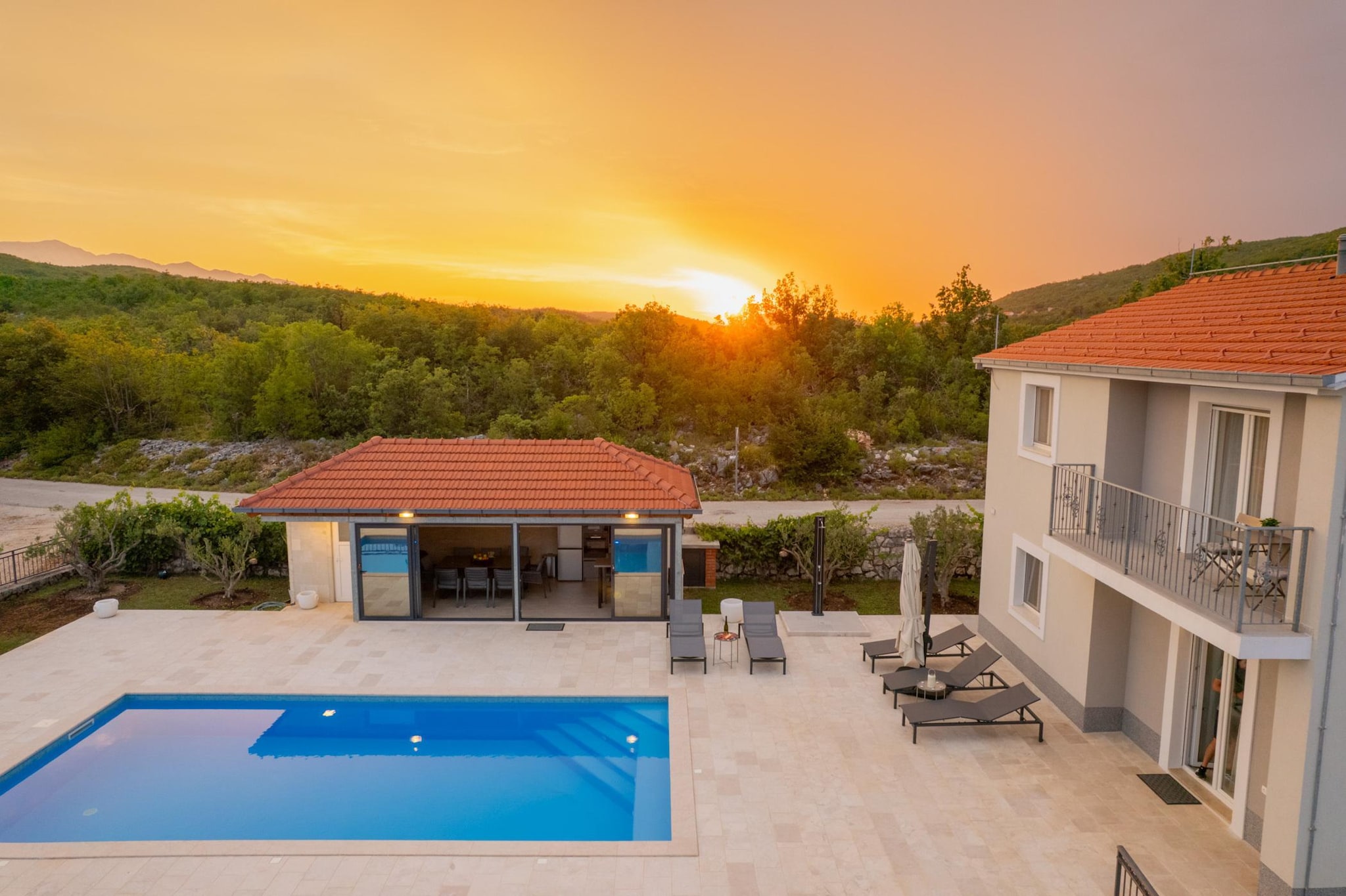Villa Sky Stone - Außenbereich Sommer