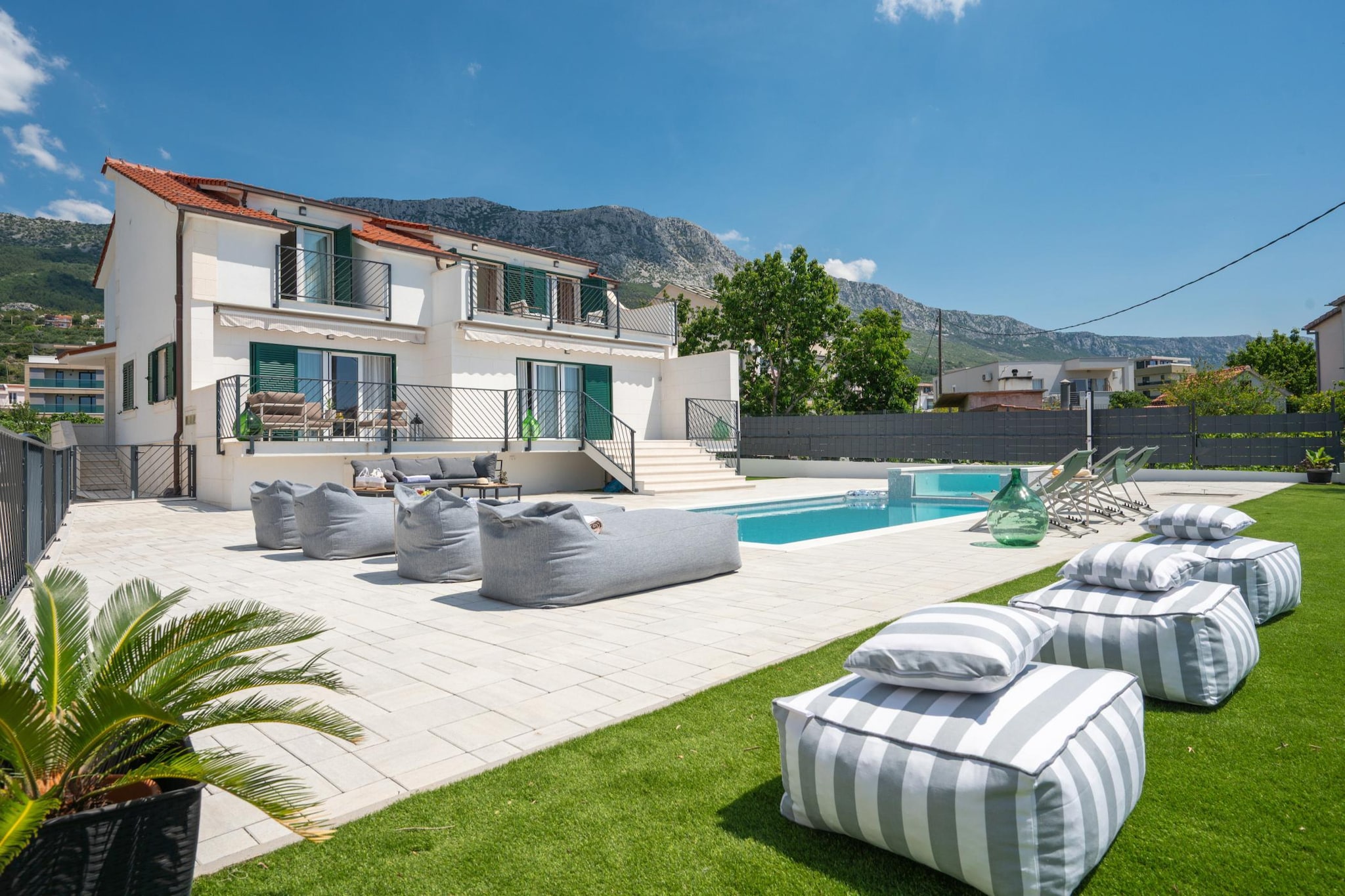 Villa Perla M - Außenbereich Sommer