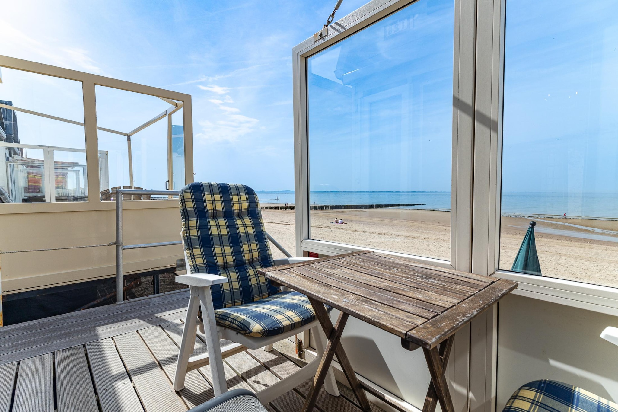 Beach cottage with sea views in Dishoek I 126 - Terrasbalkon