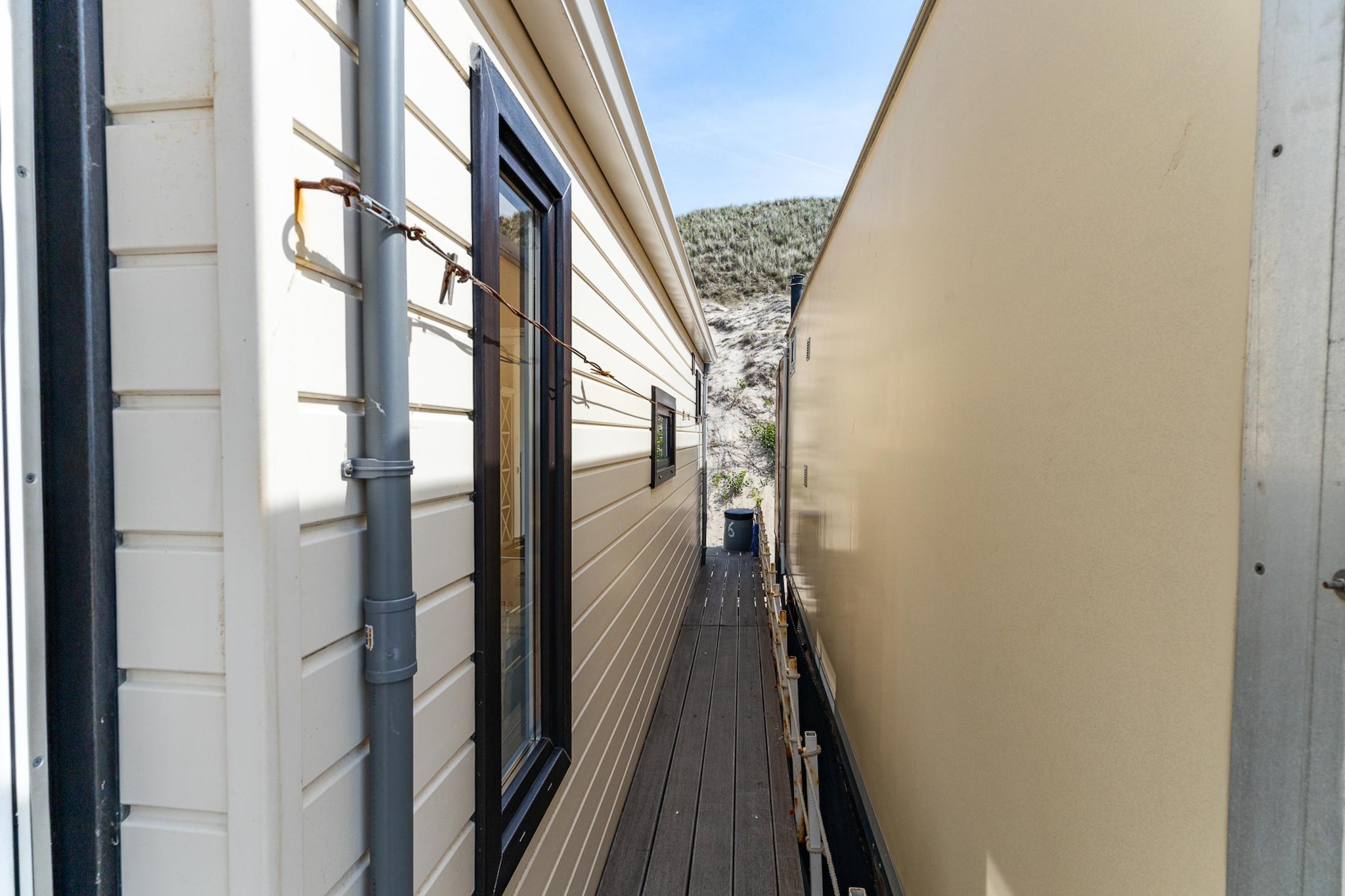 Beach cottage with sea views in Dishoek I 126 - Terrasbalkon