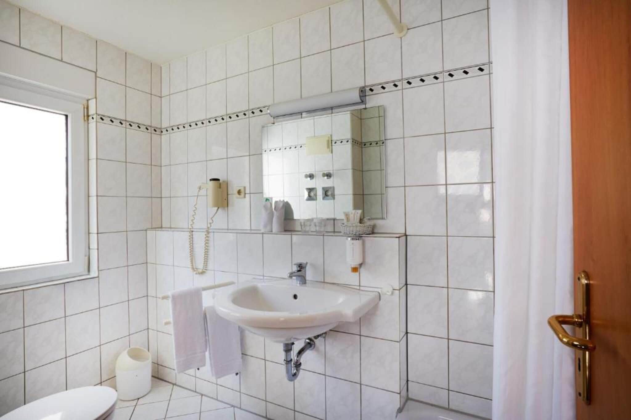 H Hotel Wiesbaden Niedernhausen- Apartment 2 adults - Badkamer