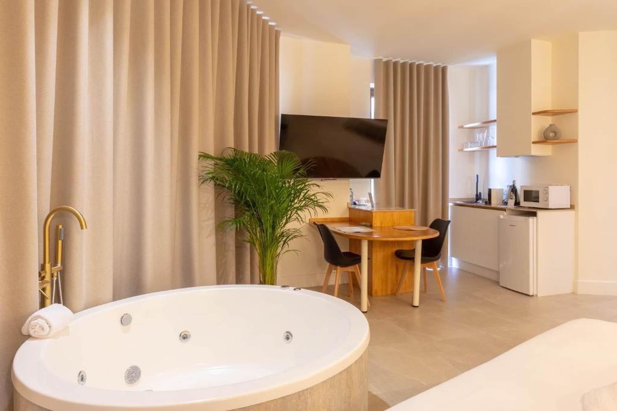 Apartamento Mercado cuadruple con Jacuzzy - Faciliteiten