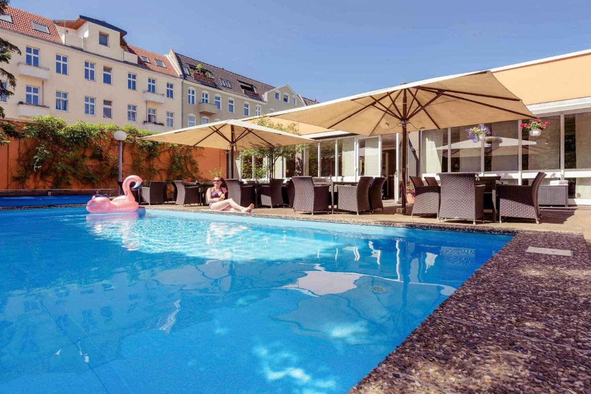 Superior-værelse med queensize-seng - Schwimmbad