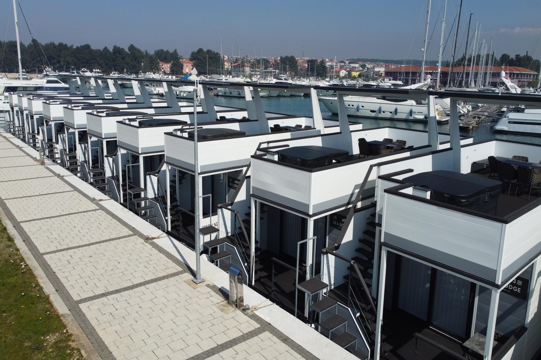 Sea Lodges Novigrad - BH05 - Gebieden zomer 1km