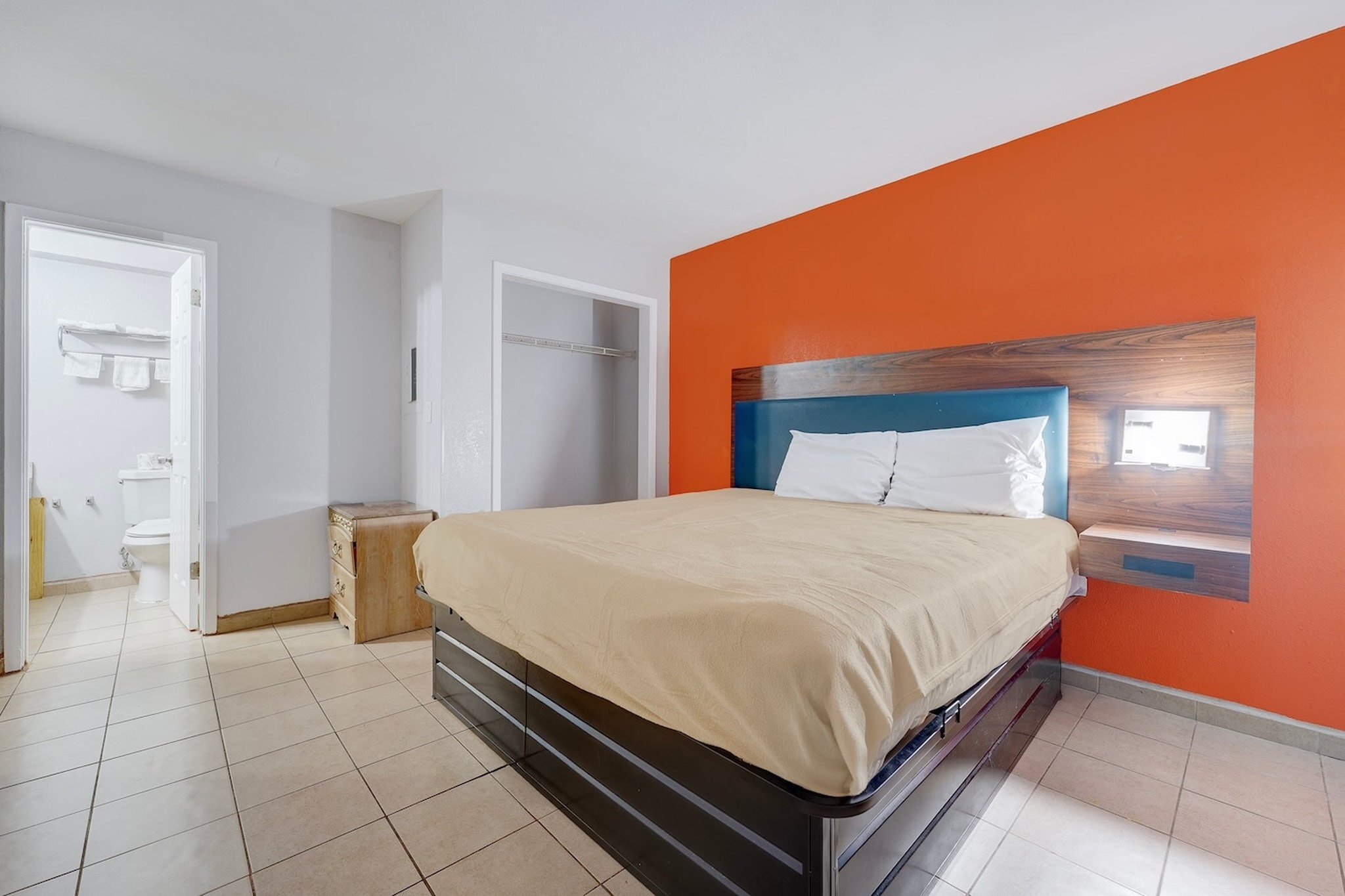 Bed Room