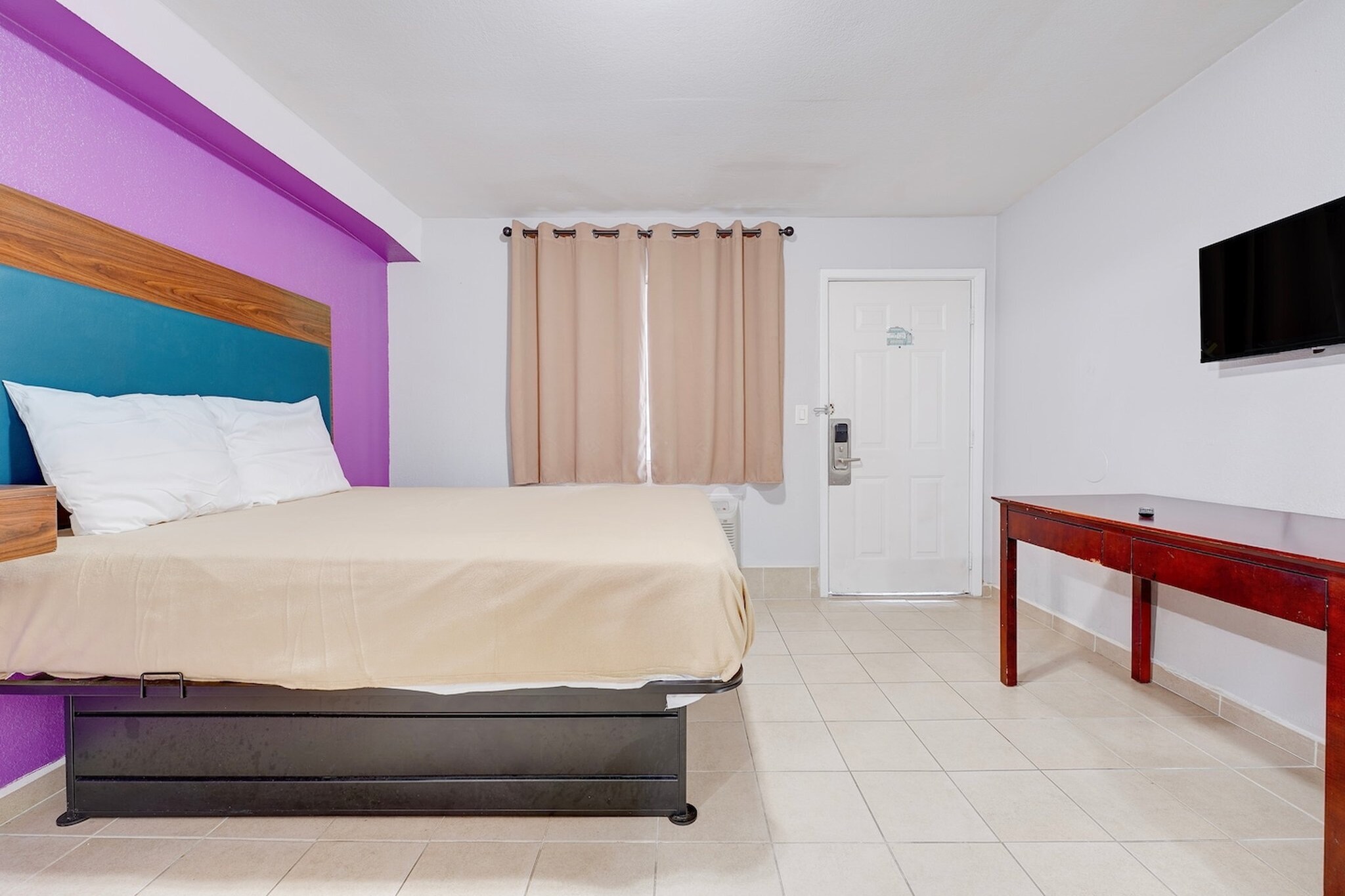 Bed Room