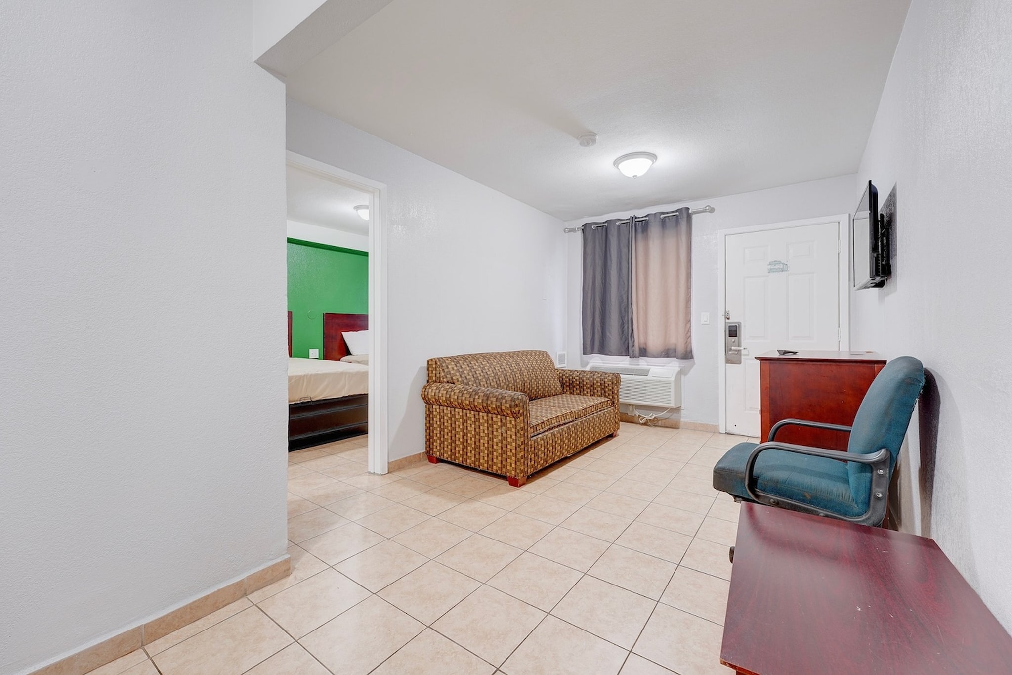 Bed Room