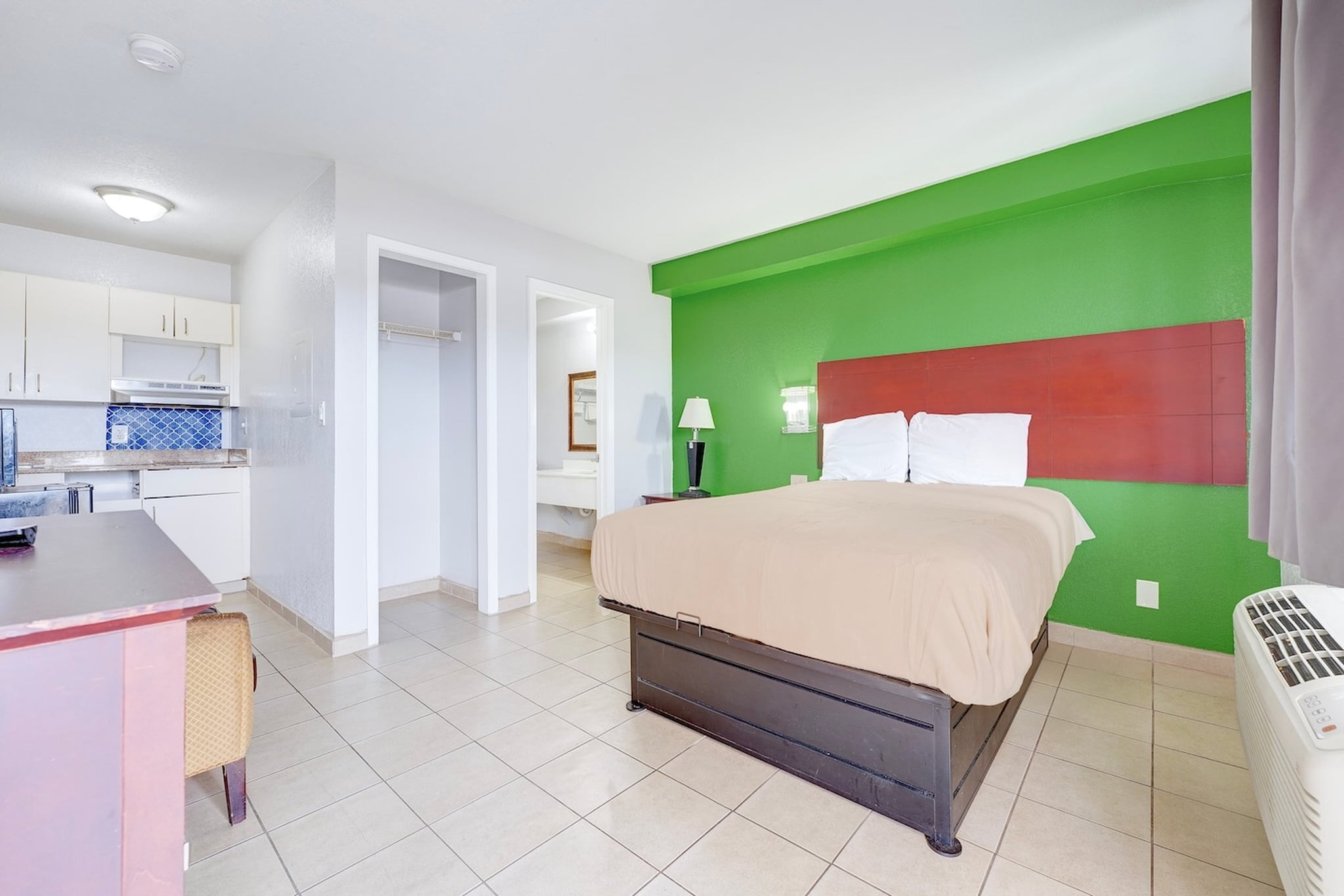 Bed Room