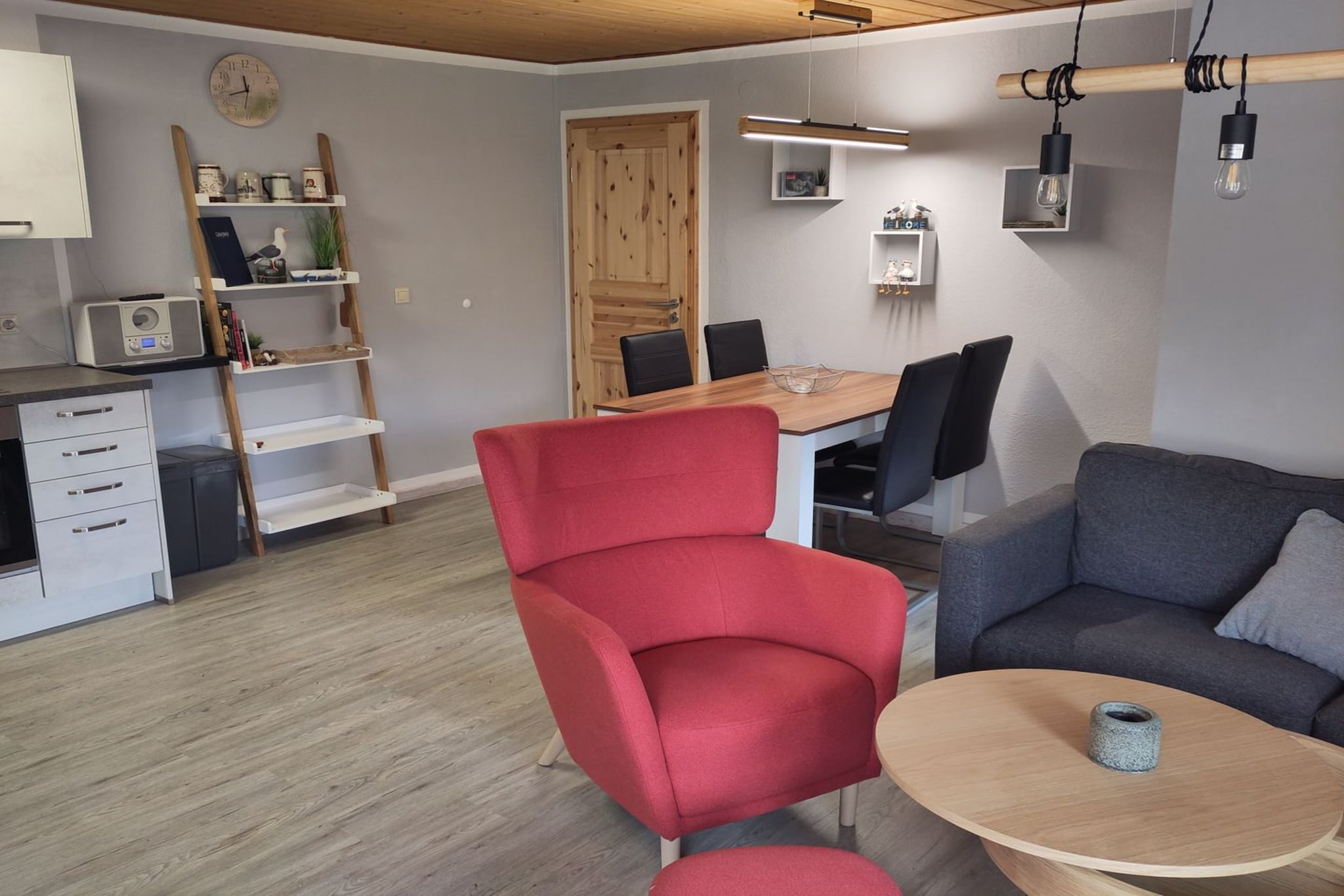 FH Möwe 100 - Salon