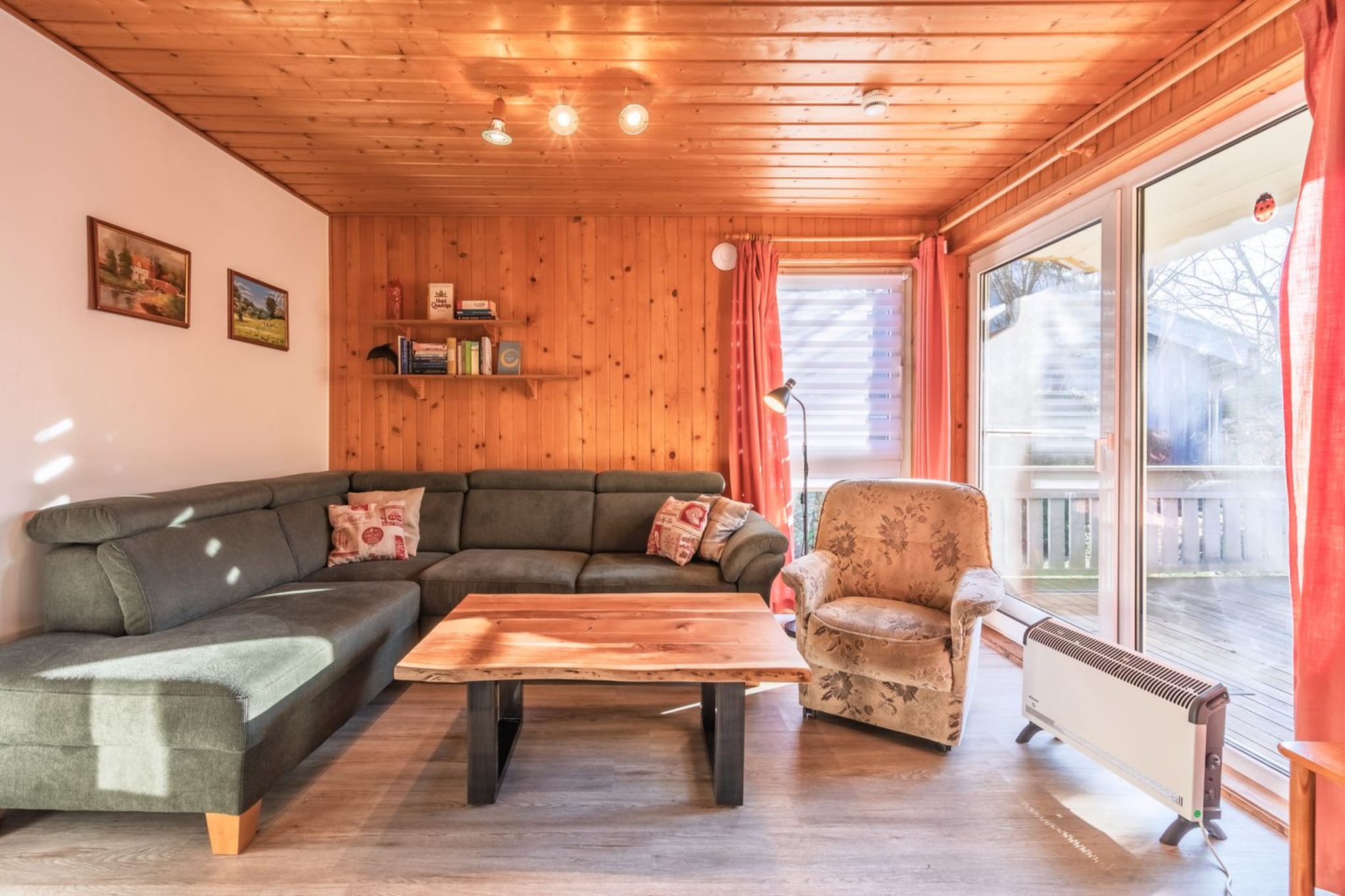 FH Möwe 105 - Salon