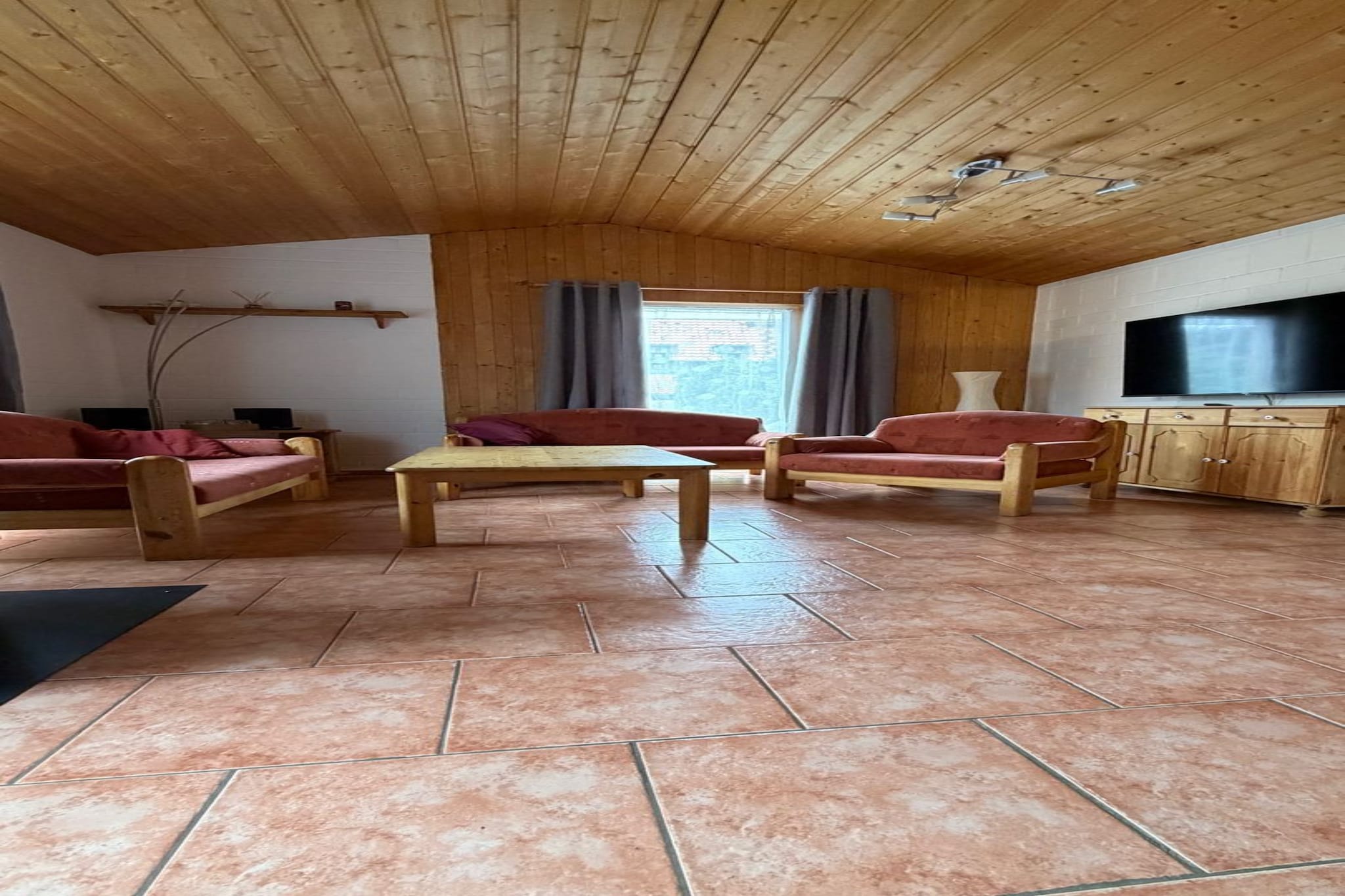 FH Möwe 110 - Salon