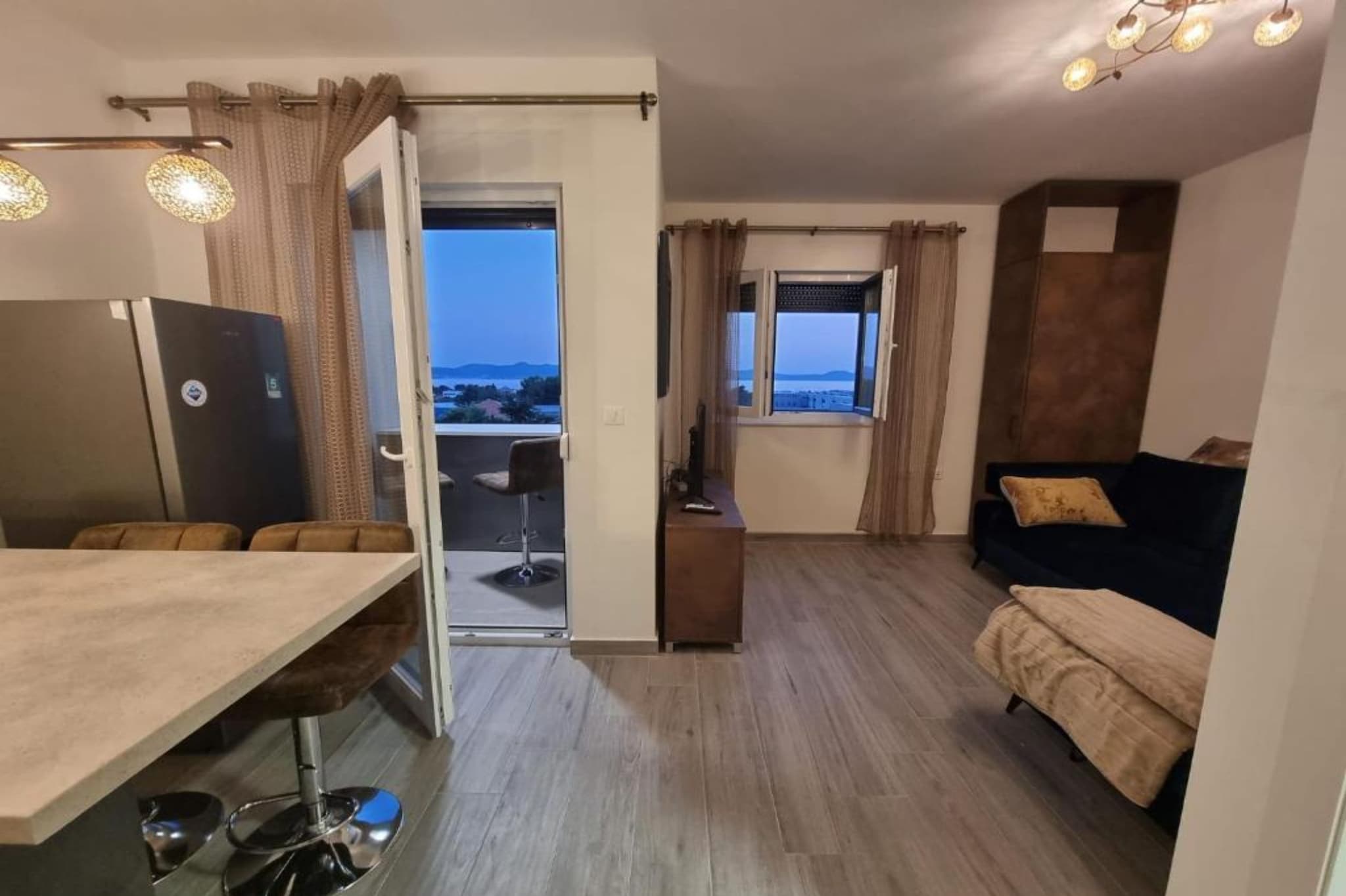 Studio Bell - Studio Apartment with Loggia and SeaView
