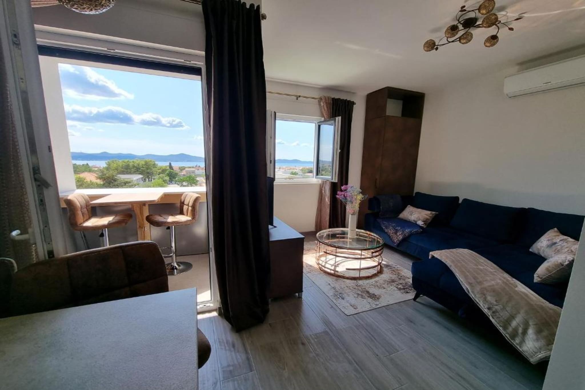 Studio Bell - Studio Apartment with Loggia and SeaView - Wohnzimmer