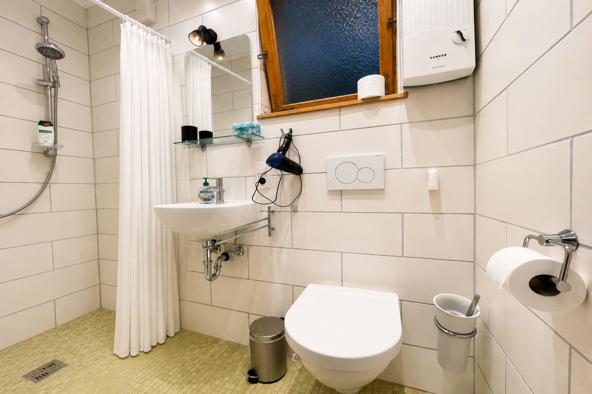Holiday Apartment am Rhein 1 - Bathroom