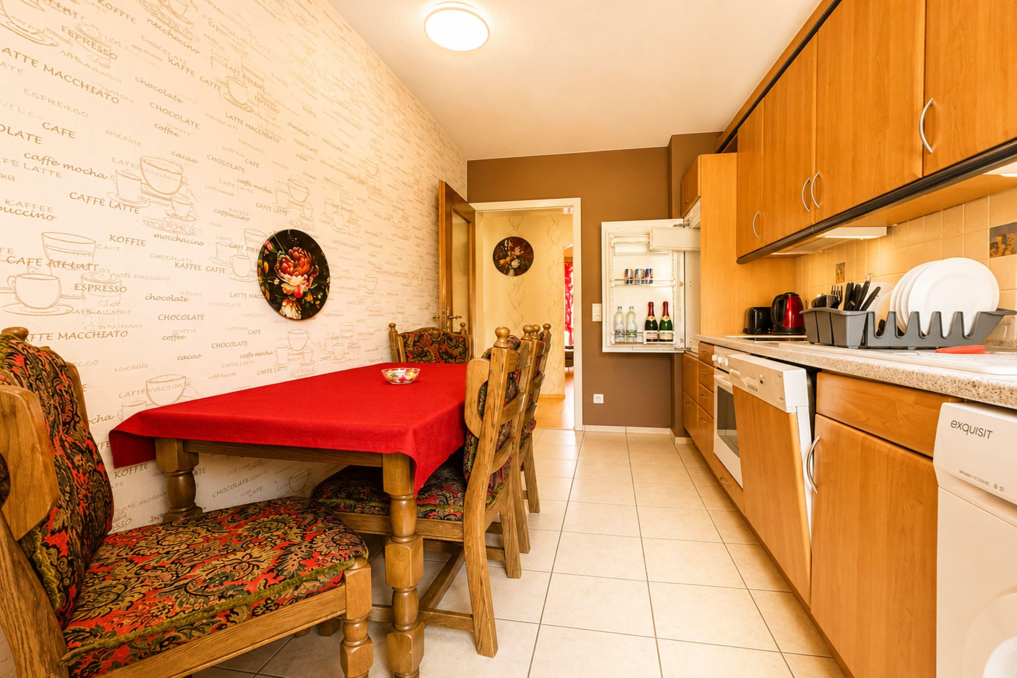 Holiday Apartment am Rhein 4