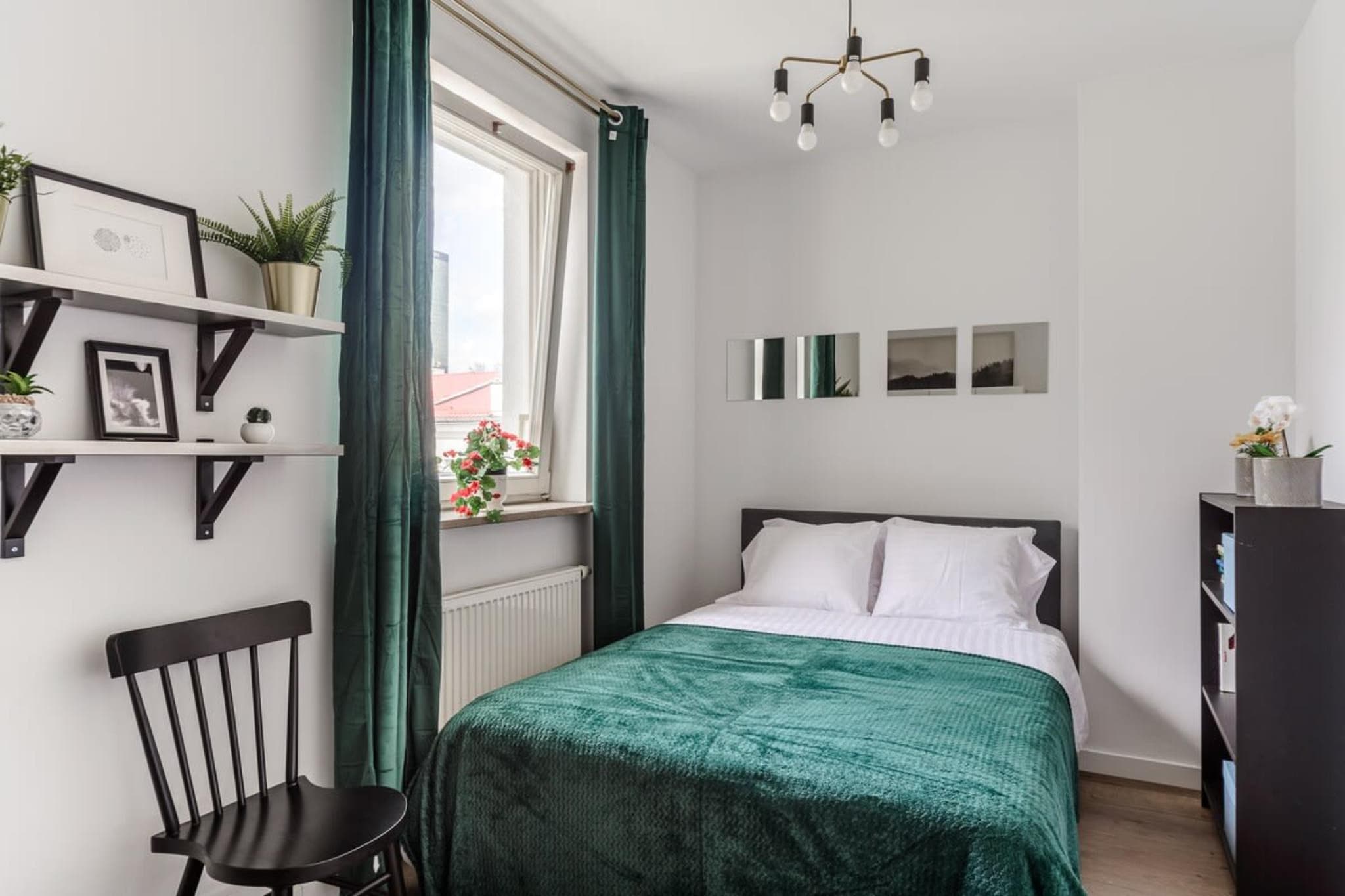 118.ul.Hoża 58(4)* - Schlafzimmer
