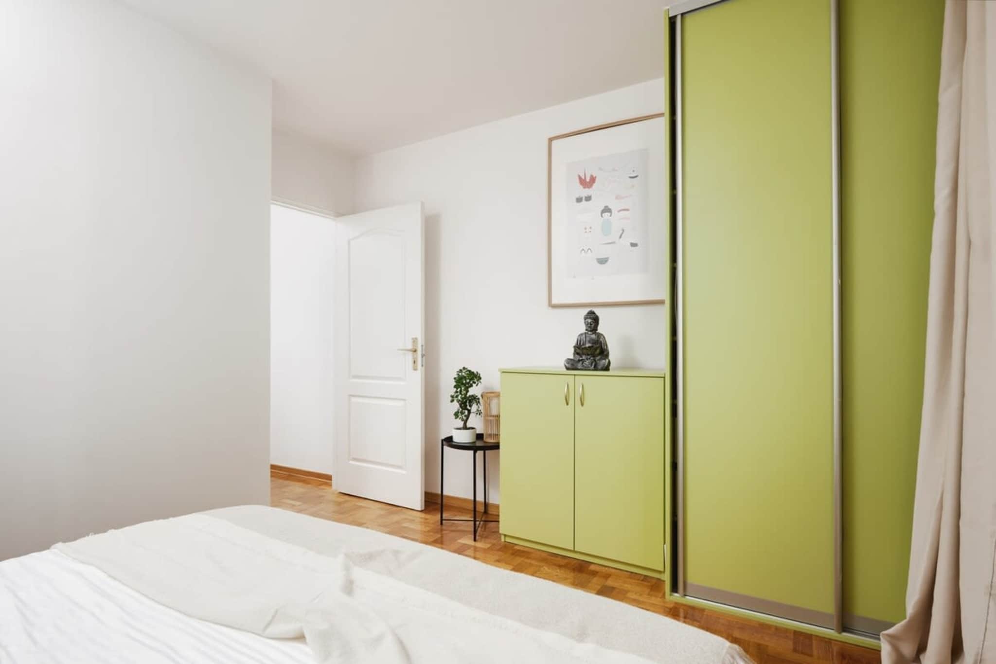 Bed Room