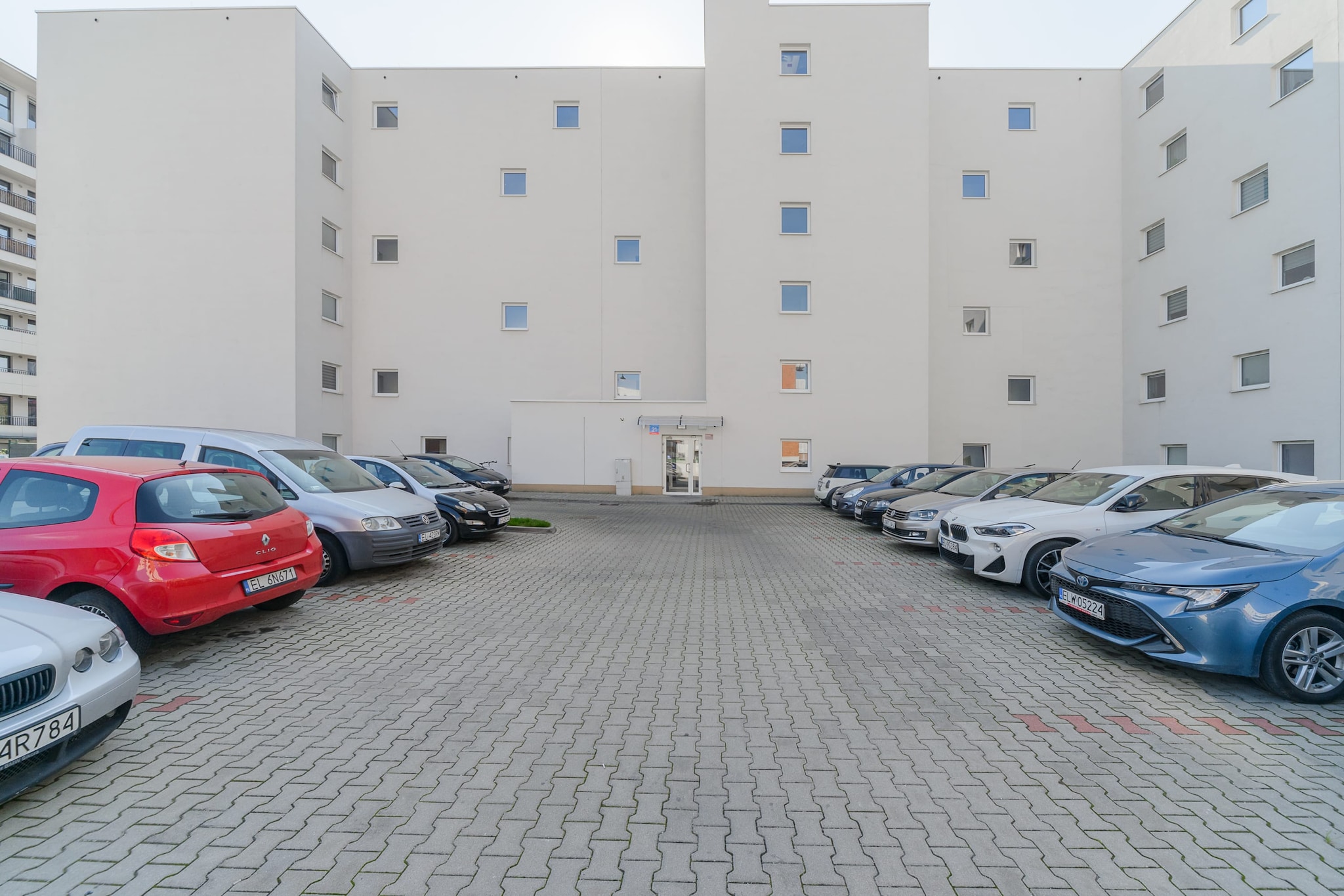 008.Wróbl21M/13 (4) - Exterior in summer