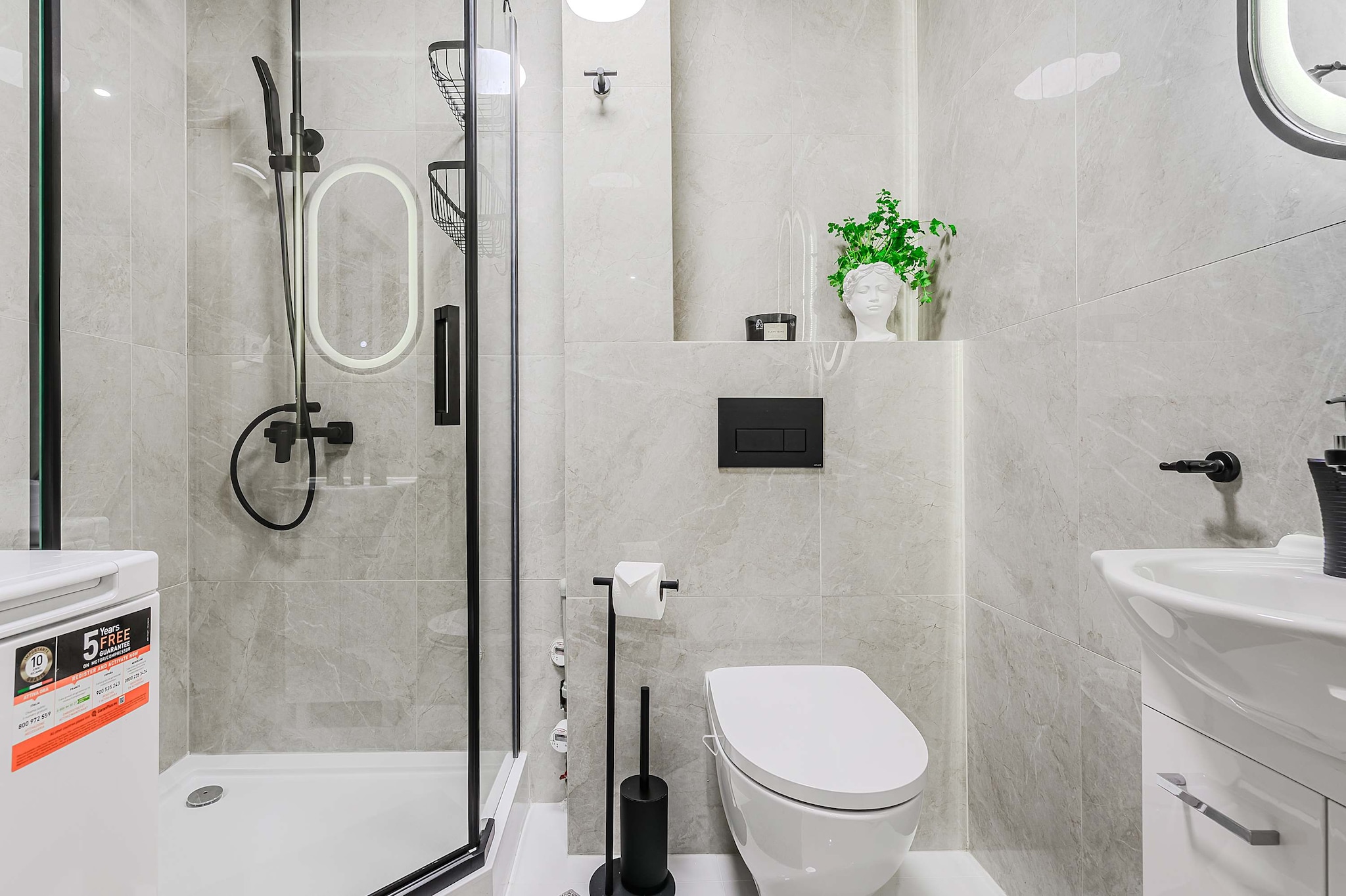 136. Plater 47/35(4) - Badezimmer