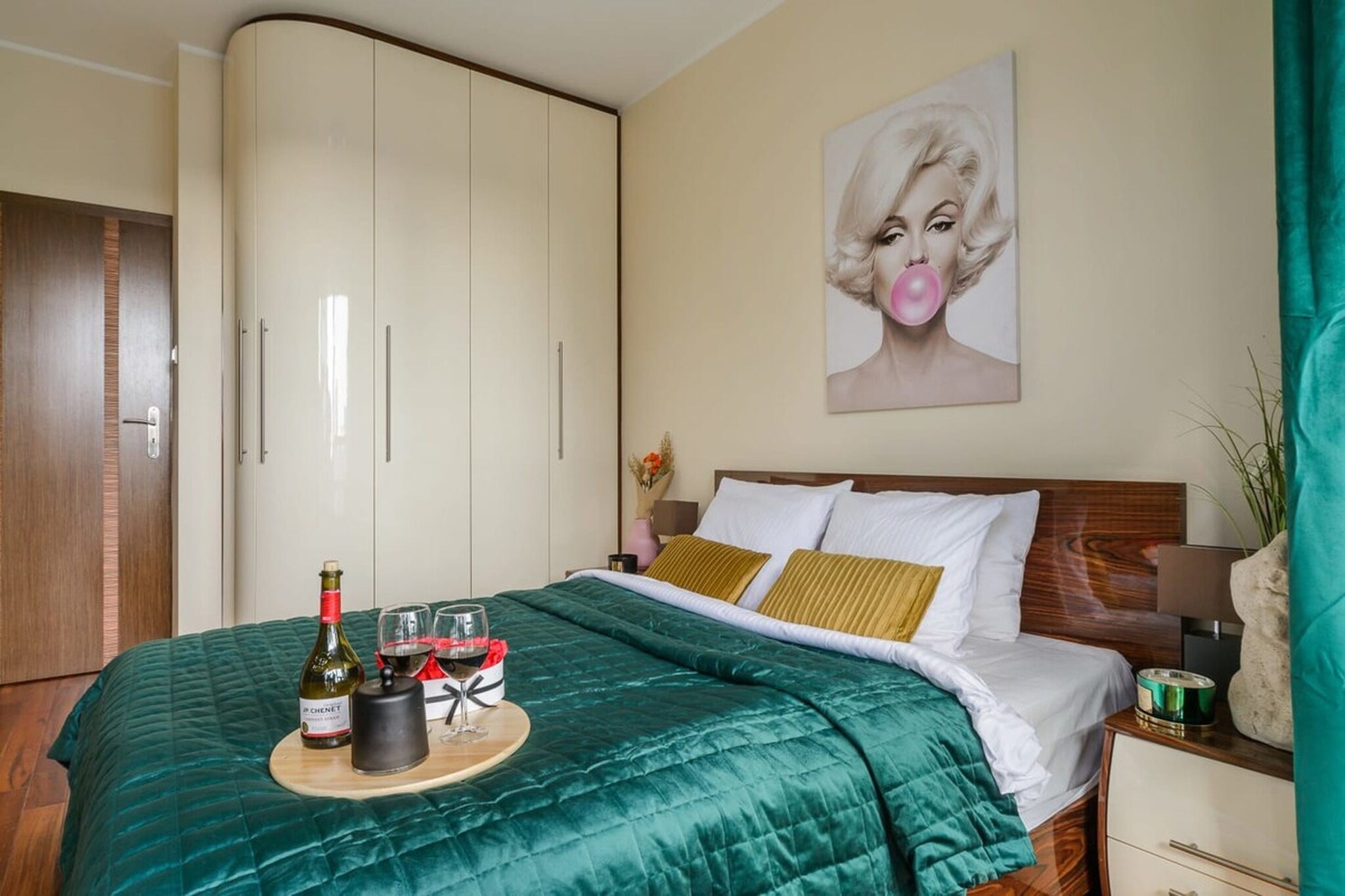 Bed Room