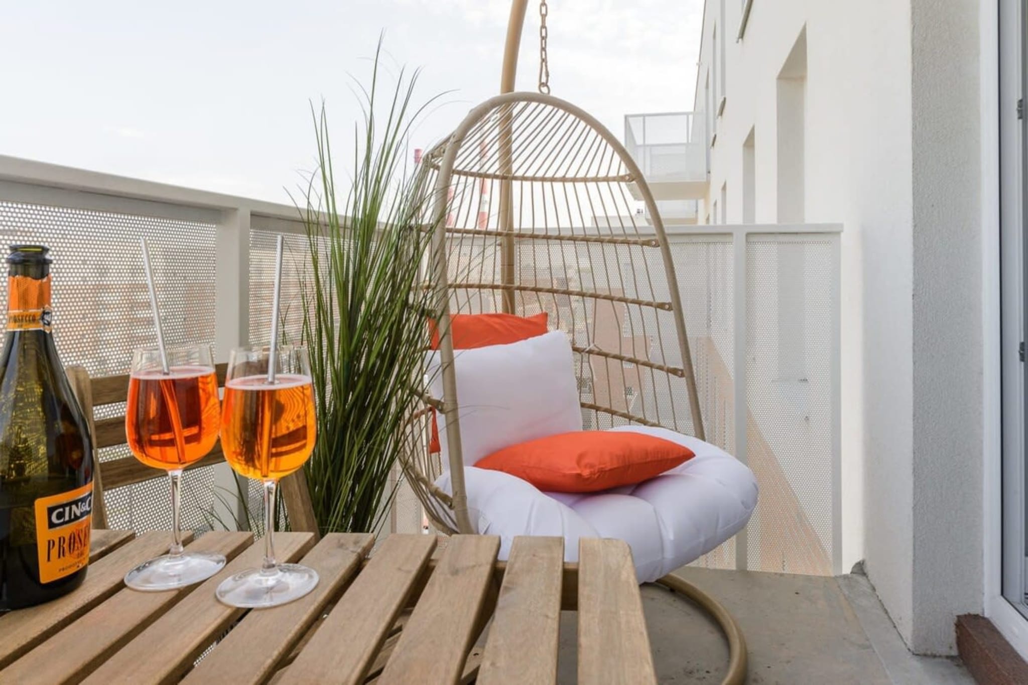 003. Wrobl21N/56(4)* - Terrace balcony