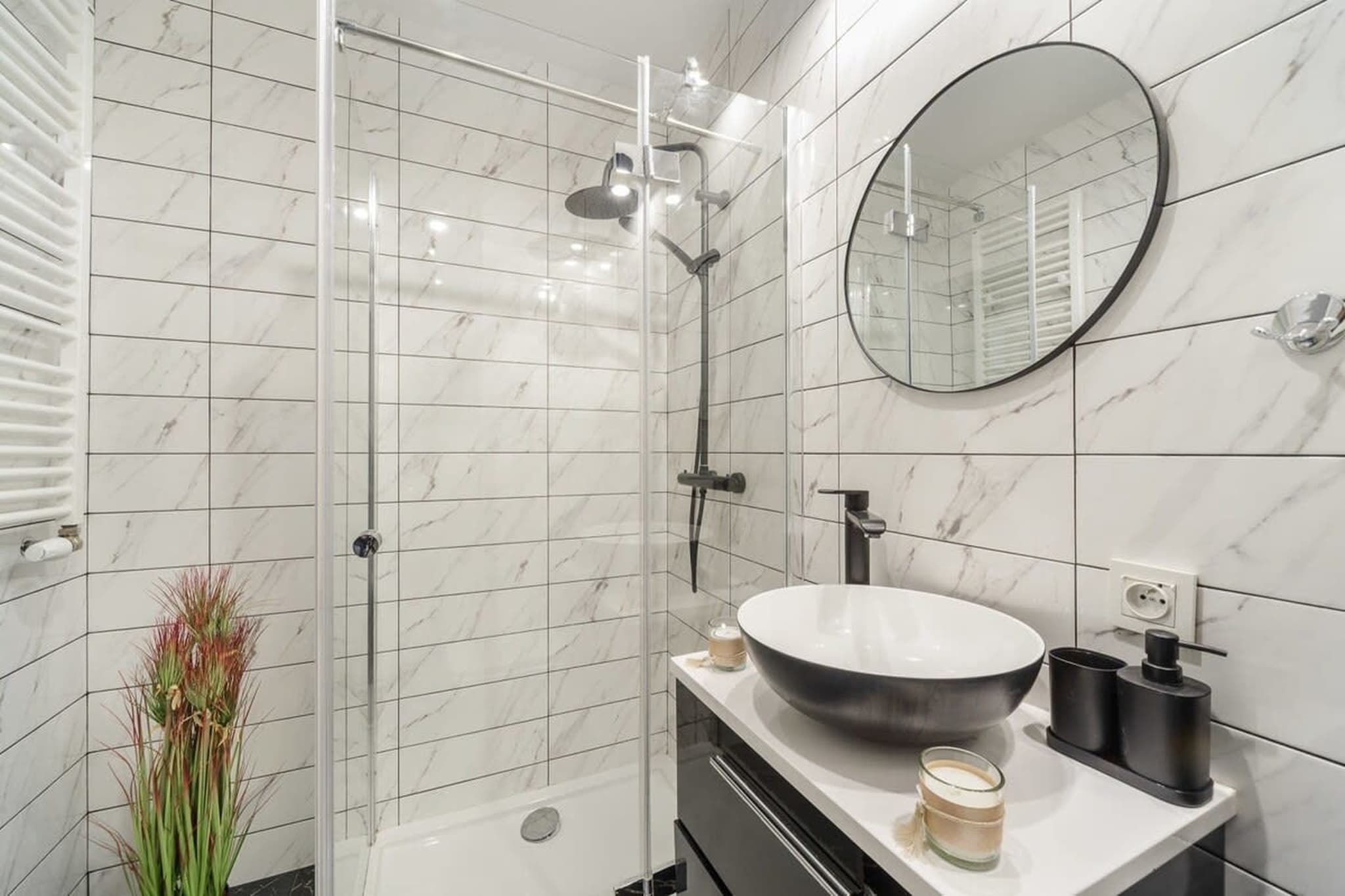 016. Drewn47/20 (4) - Bathroom