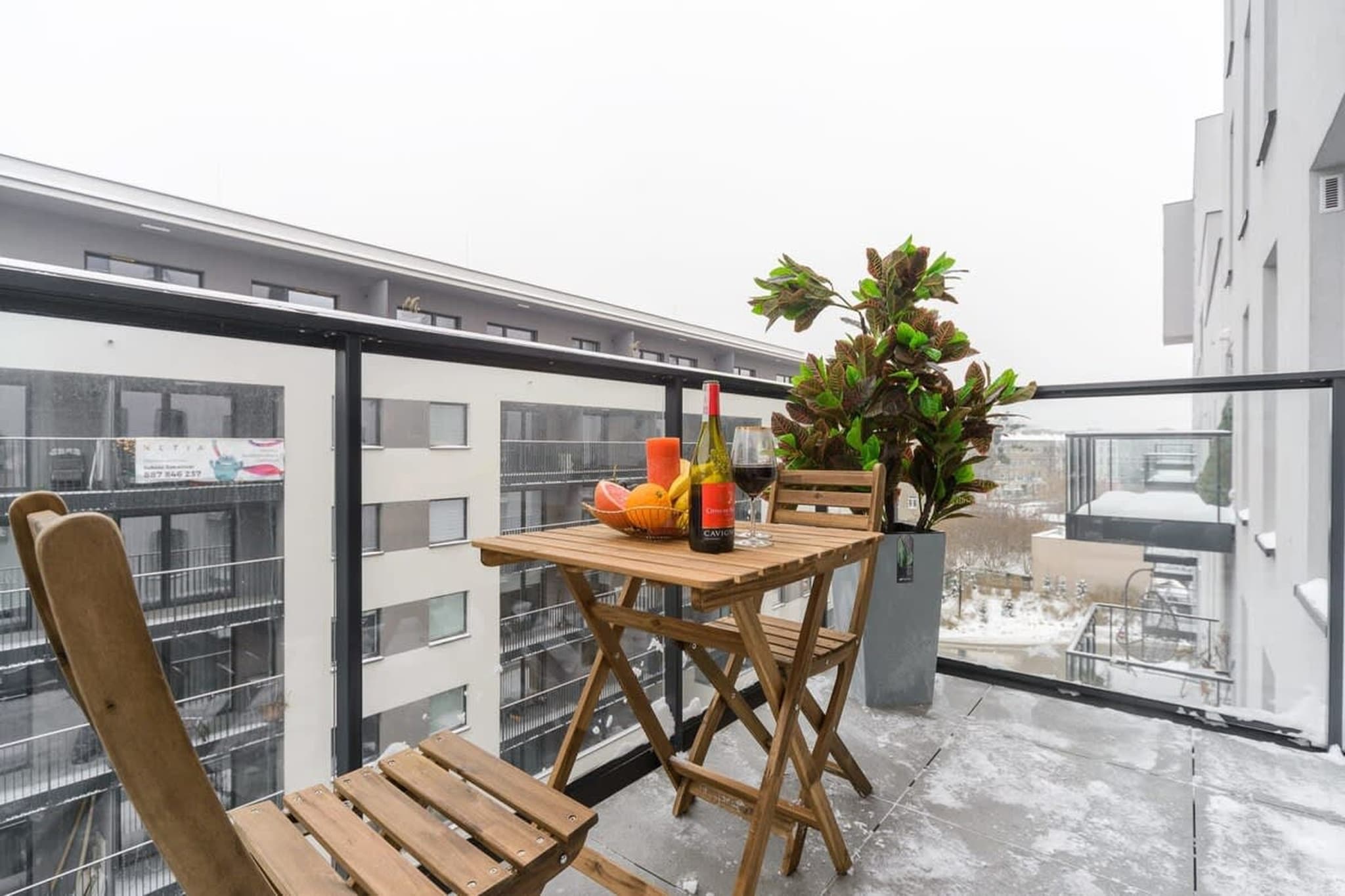 016. Drewn47/20 (4) - Terrace balcony
