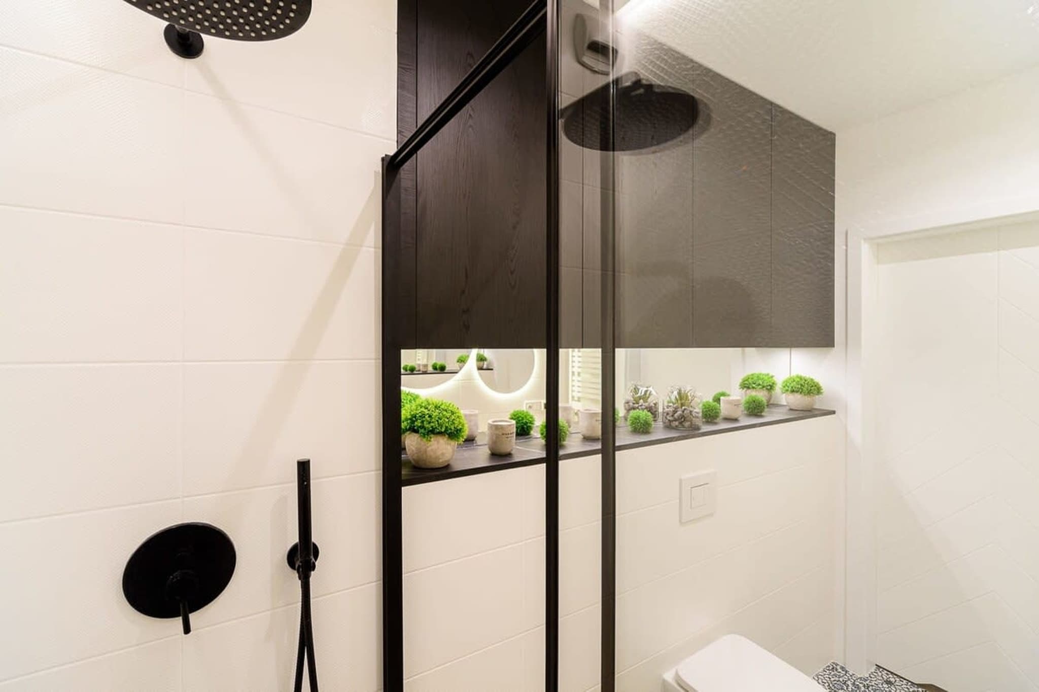 017. Drewn51/5(4) - Bathroom