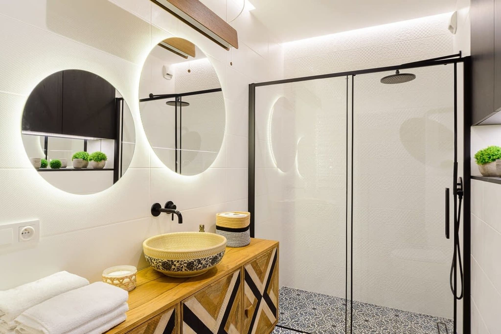 017. Drewn51/5(4) - Bathroom