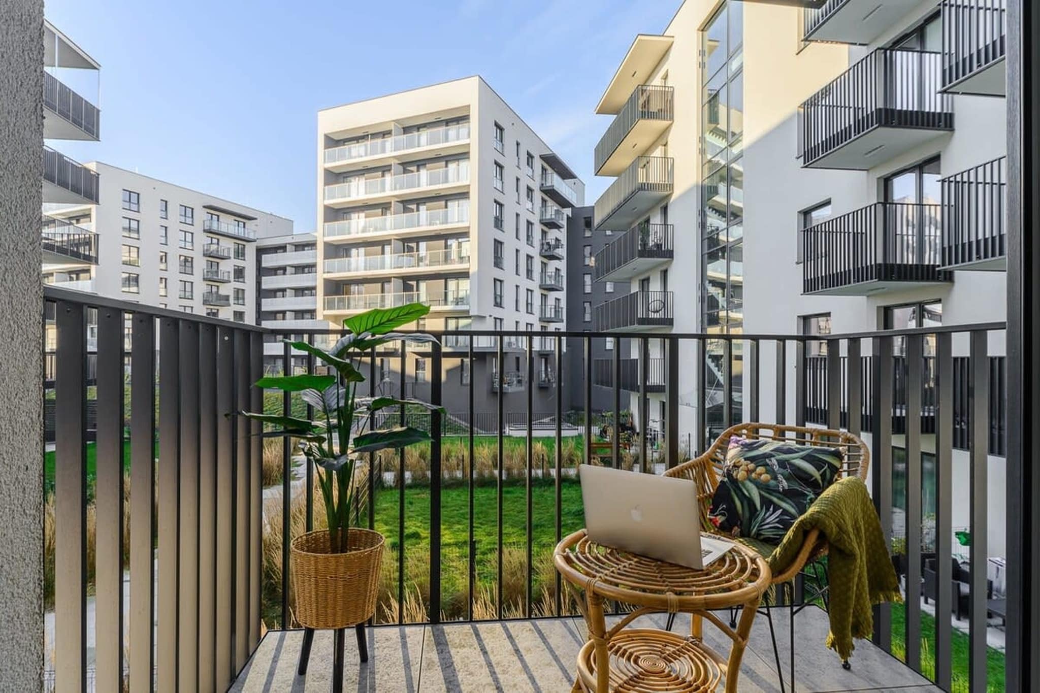 017. Drewn51/5(4) - Terrace balcony