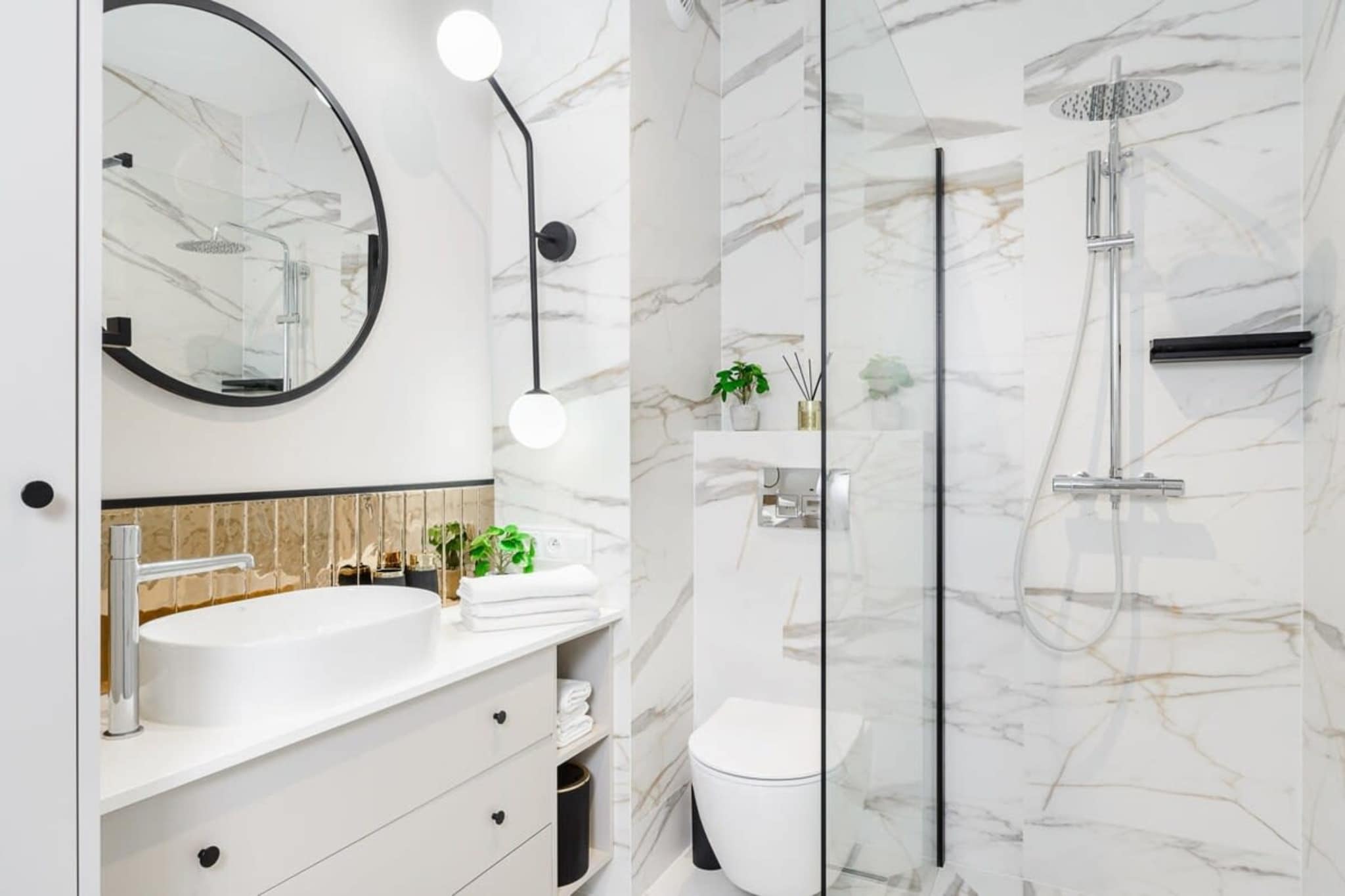 012. Wrobl21N/92(4)* - Bathroom