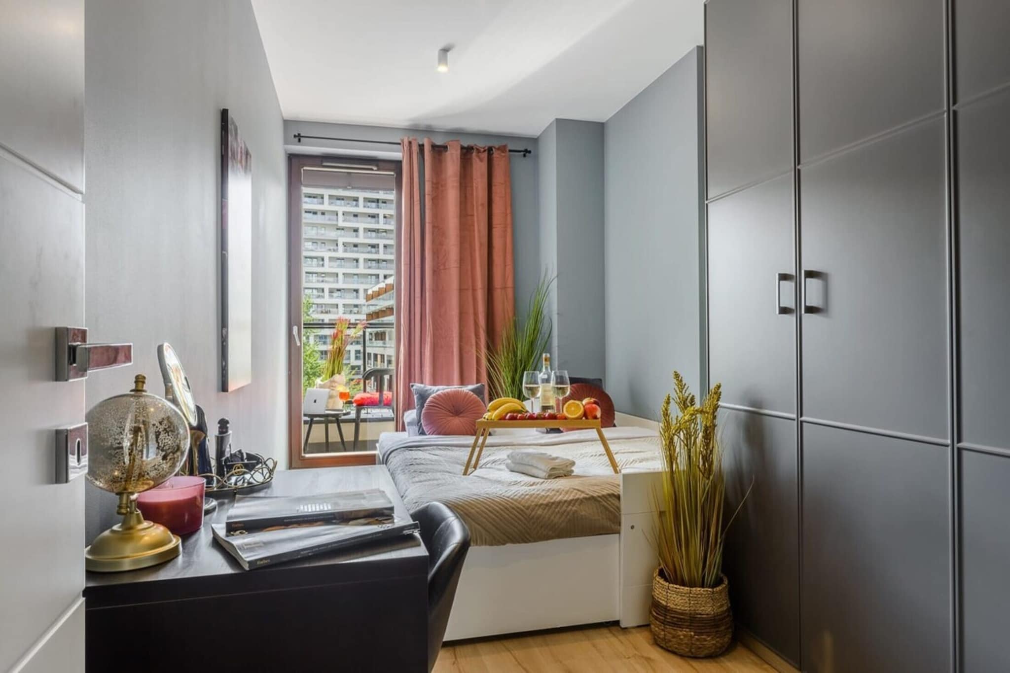 Bed Room