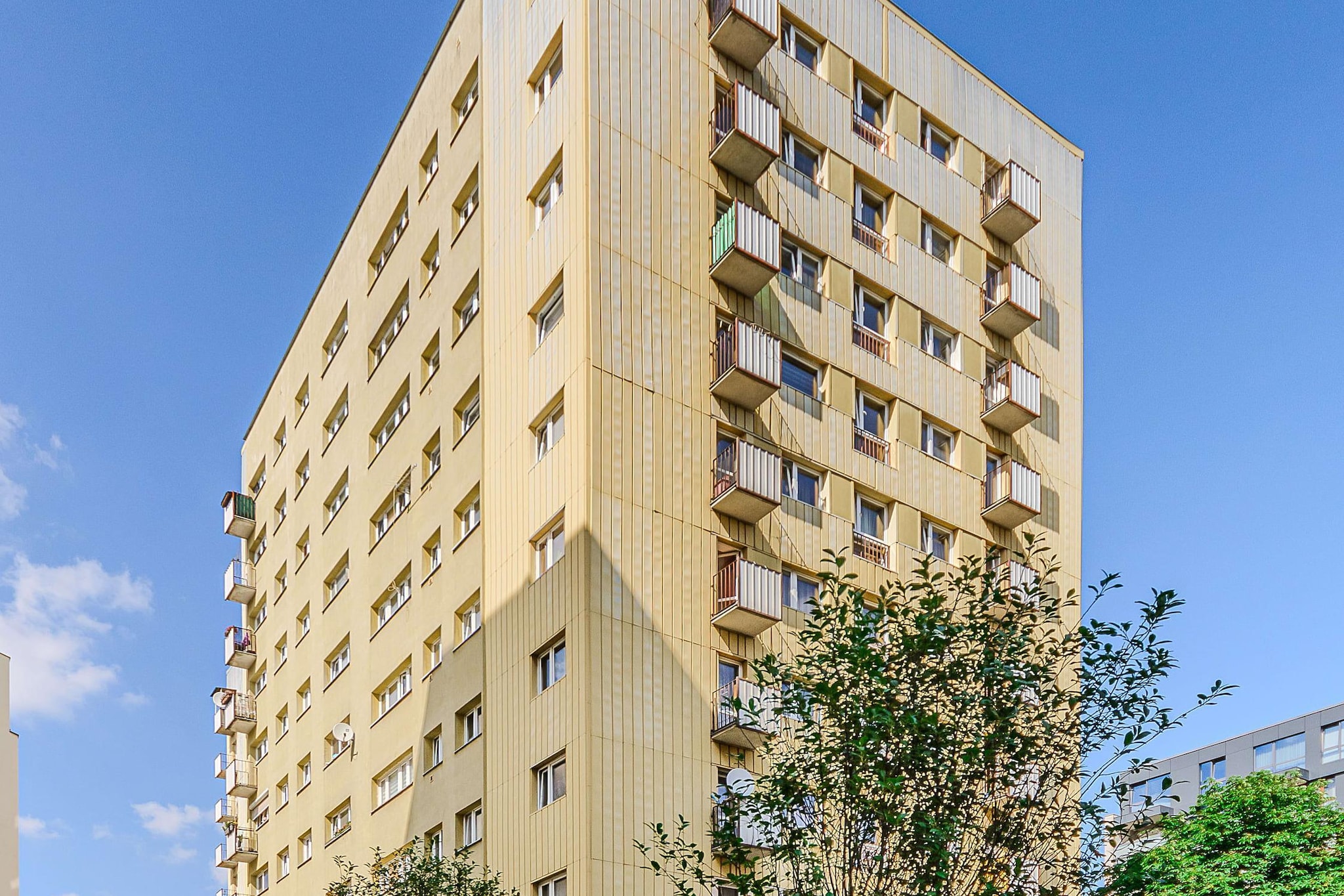 Exterior Summer